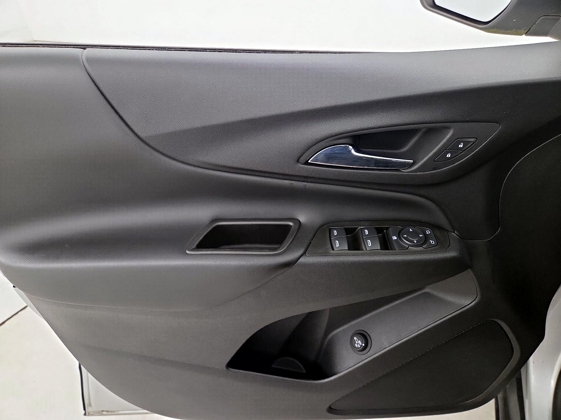 Thumbnail: 2020 Chevrolet Equinox - 12