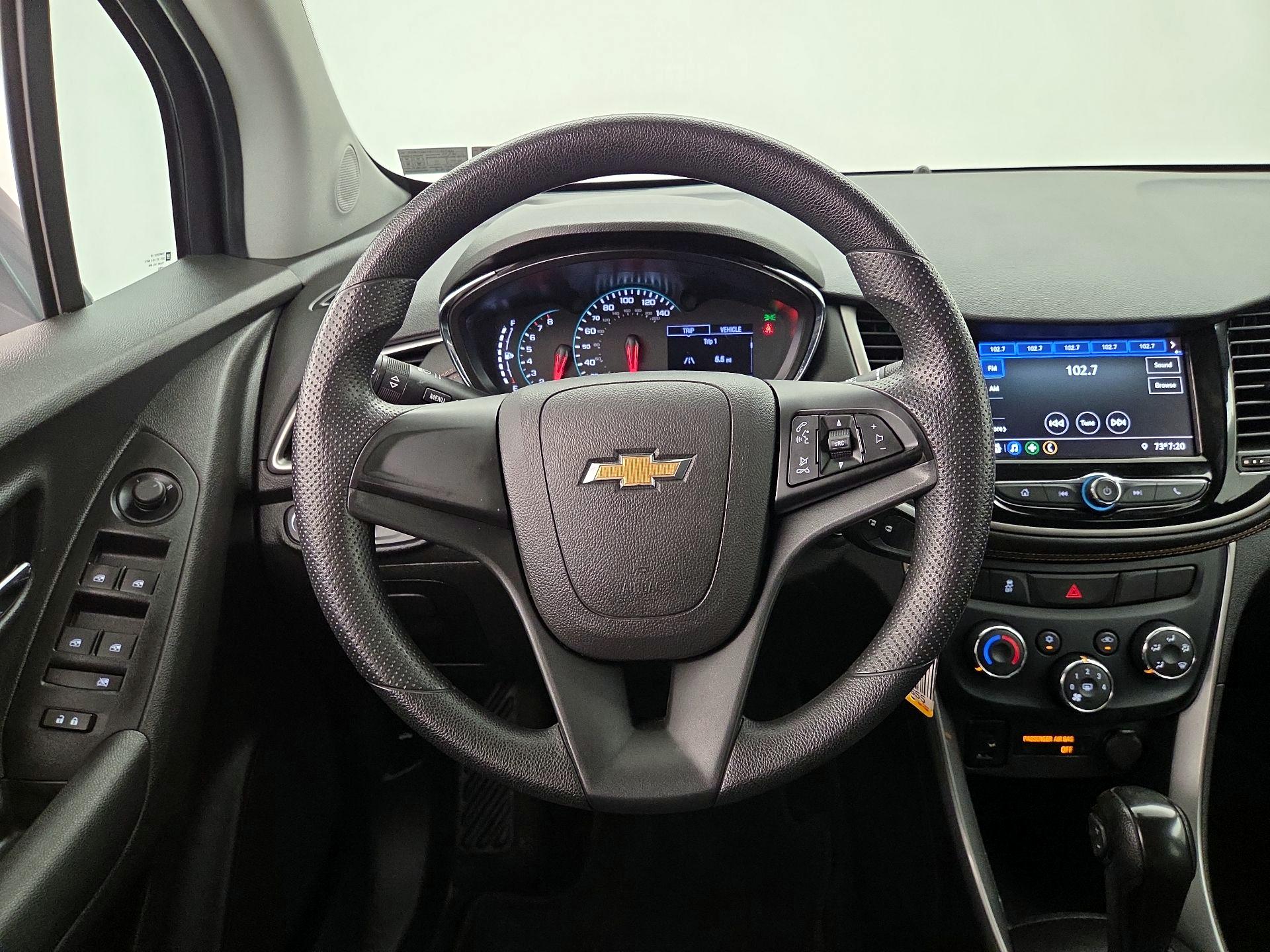 Thumbnail: 2020 Chevrolet Trax - 10