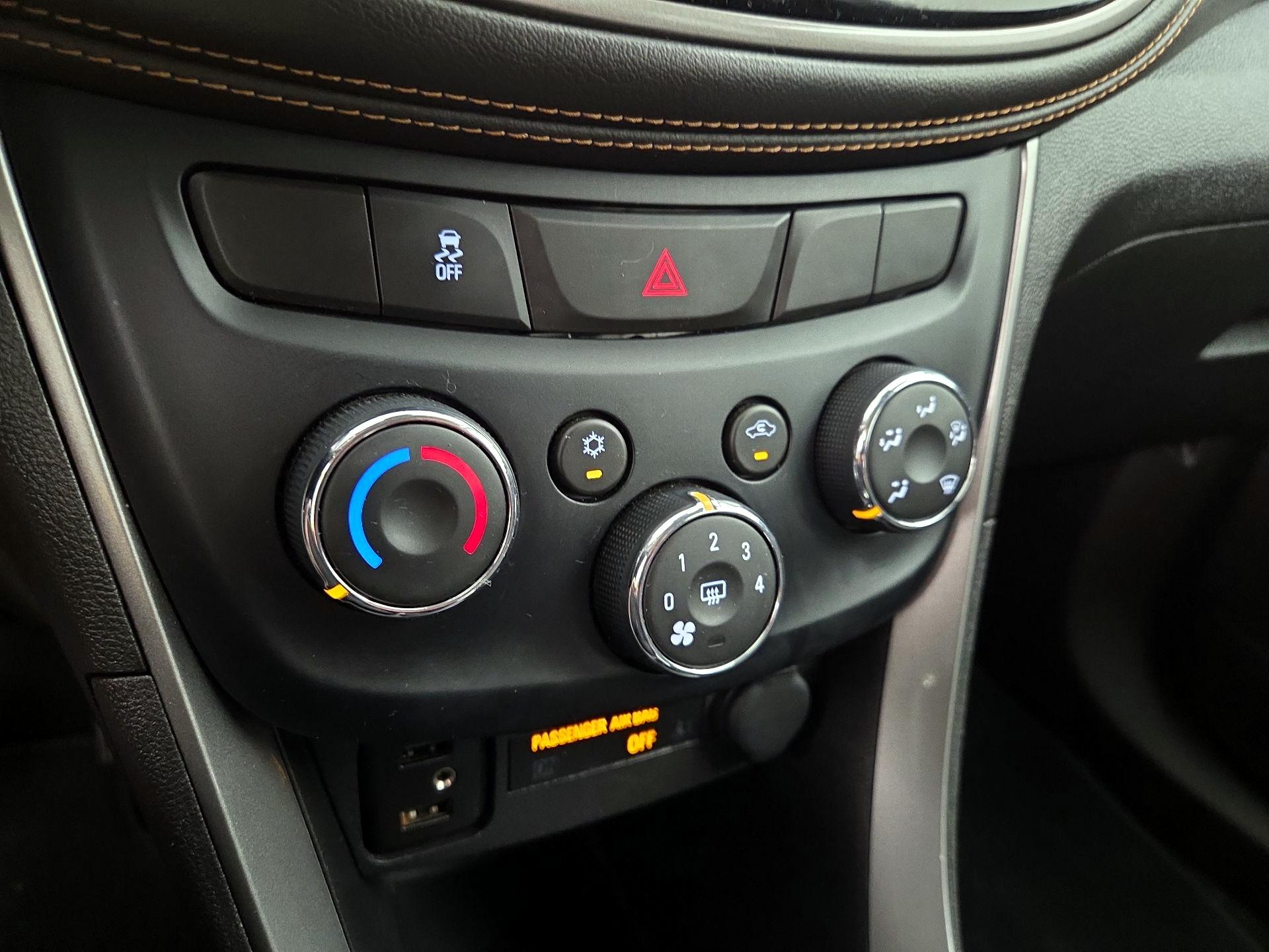 Thumbnail: 2020 Chevrolet Trax - 16