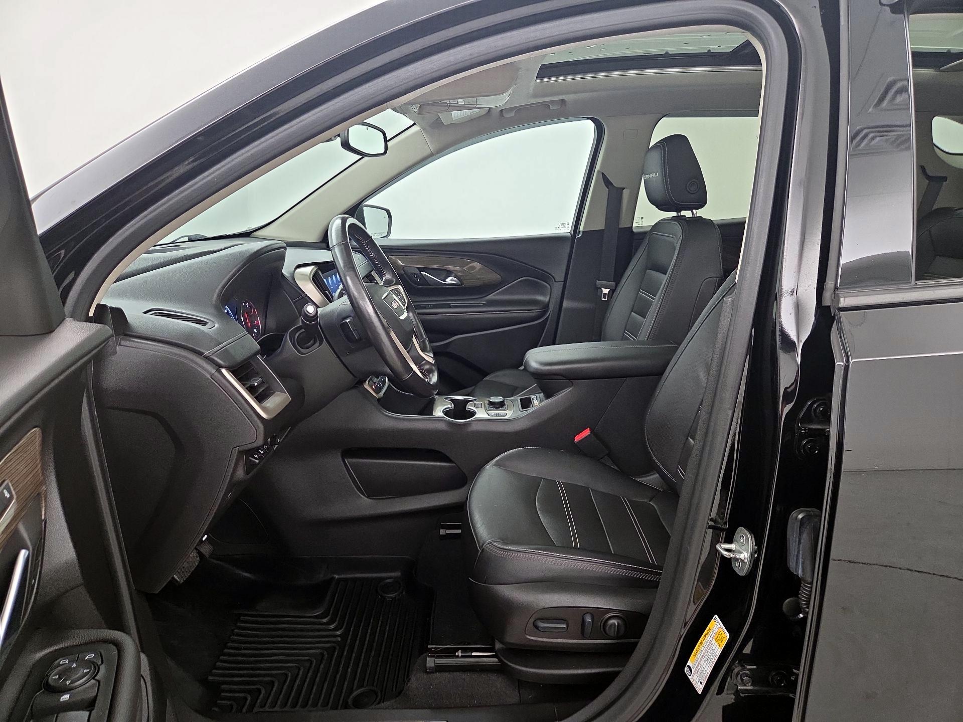 Thumbnail: 2022 GMC Terrain - 11