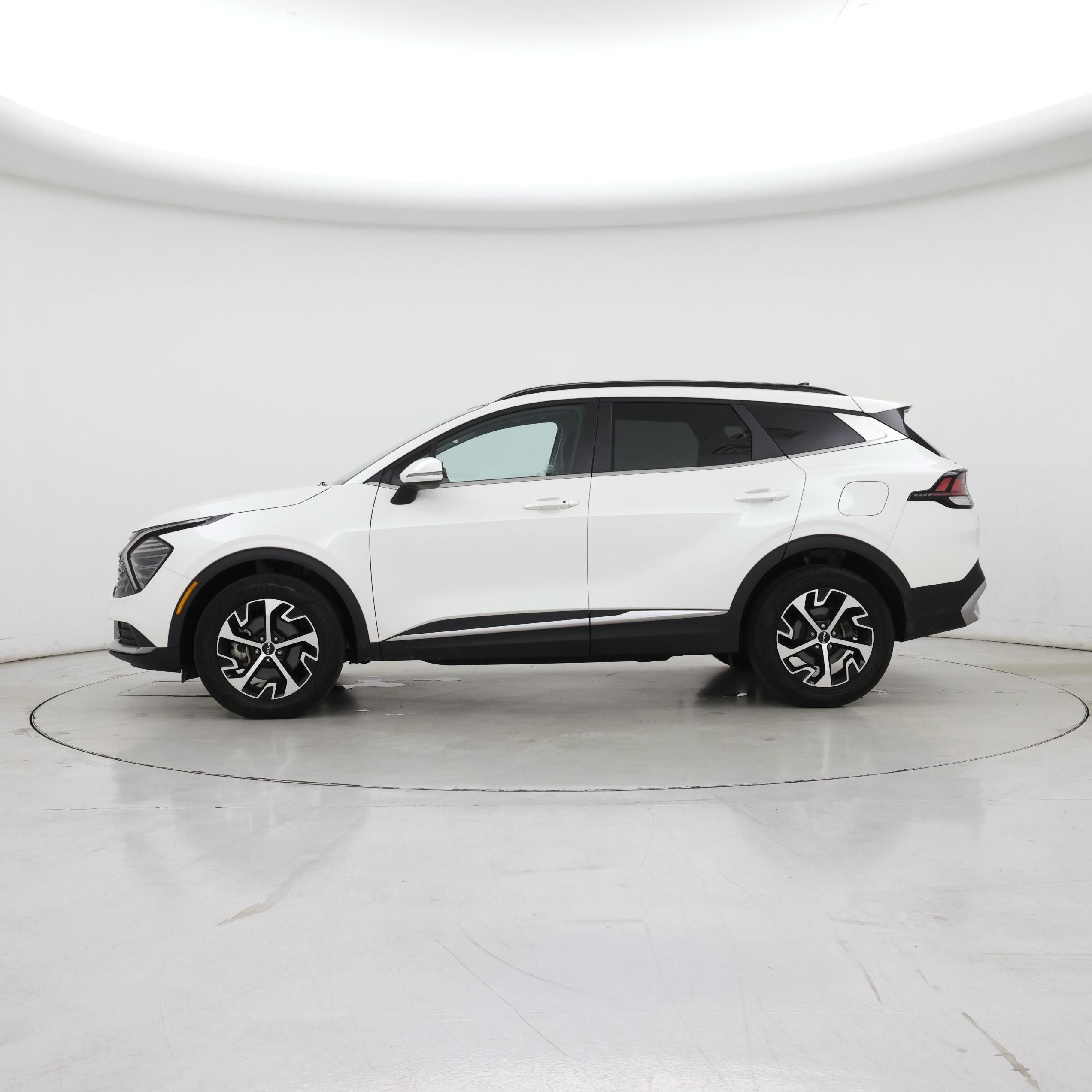 Thumbnail: 2024 Kia Sportage - 3