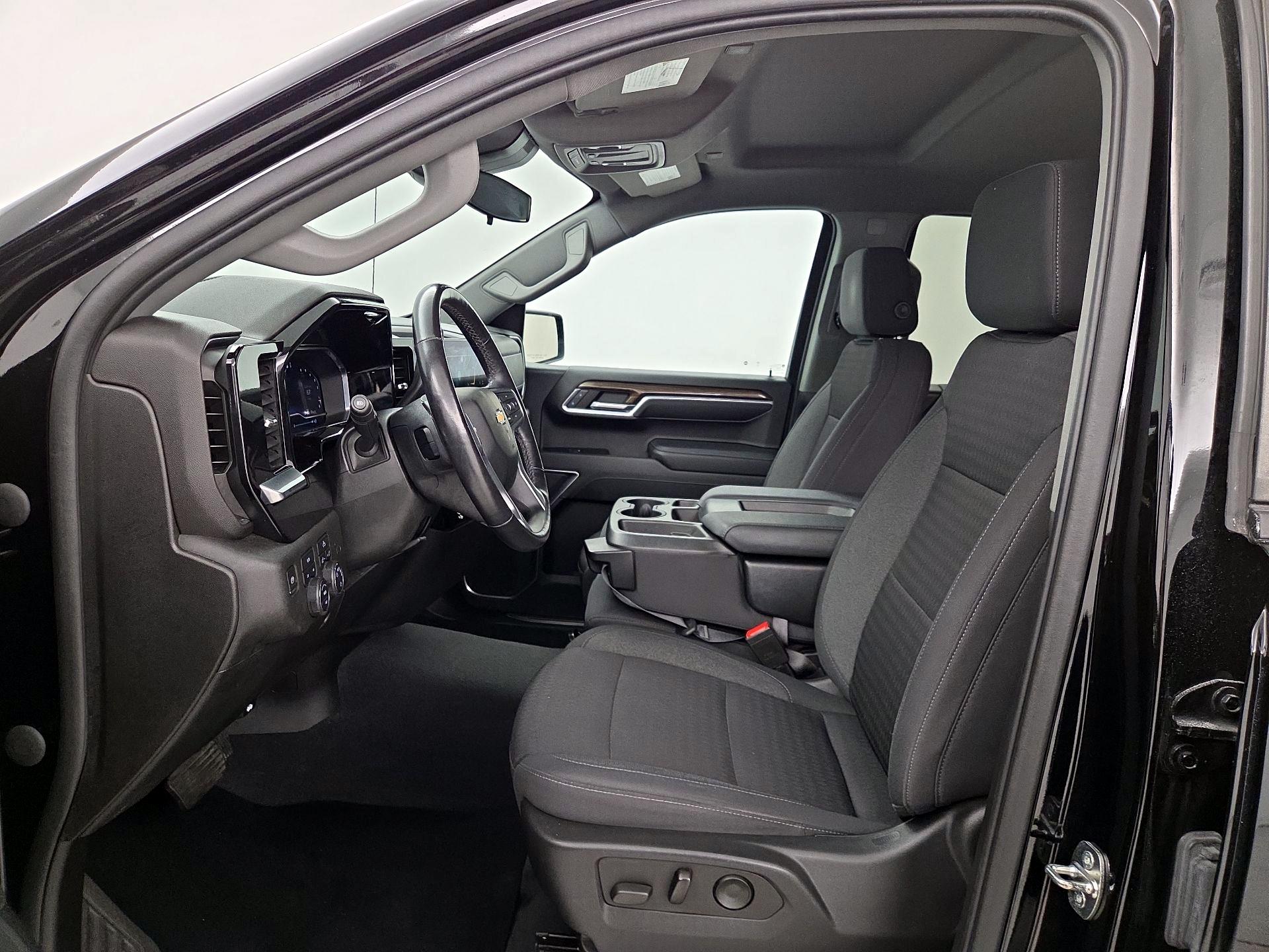 Thumbnail: 2022 Chevrolet Silverado 1500 - 11