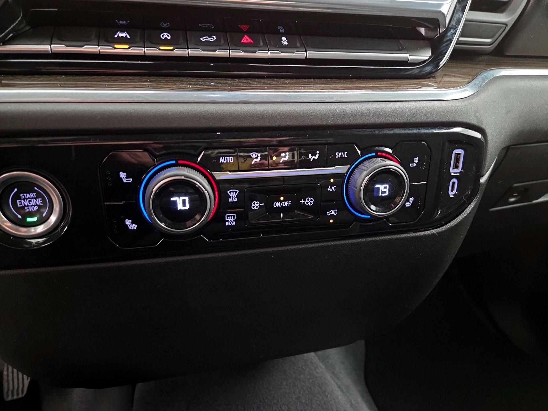 Thumbnail: 2022 Chevrolet Silverado 1500 - 16