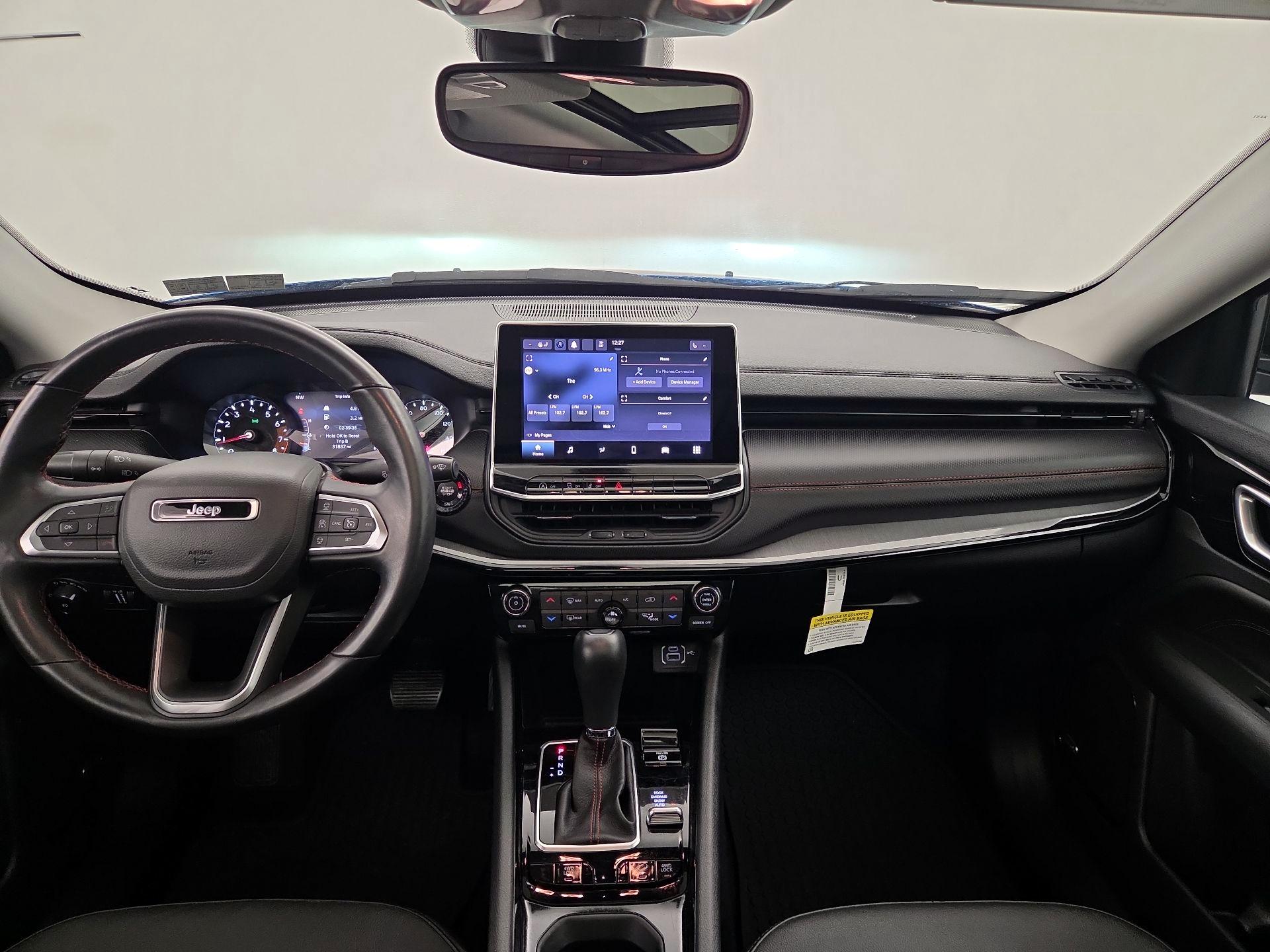 Thumbnail: 2022 Jeep Compass - 9