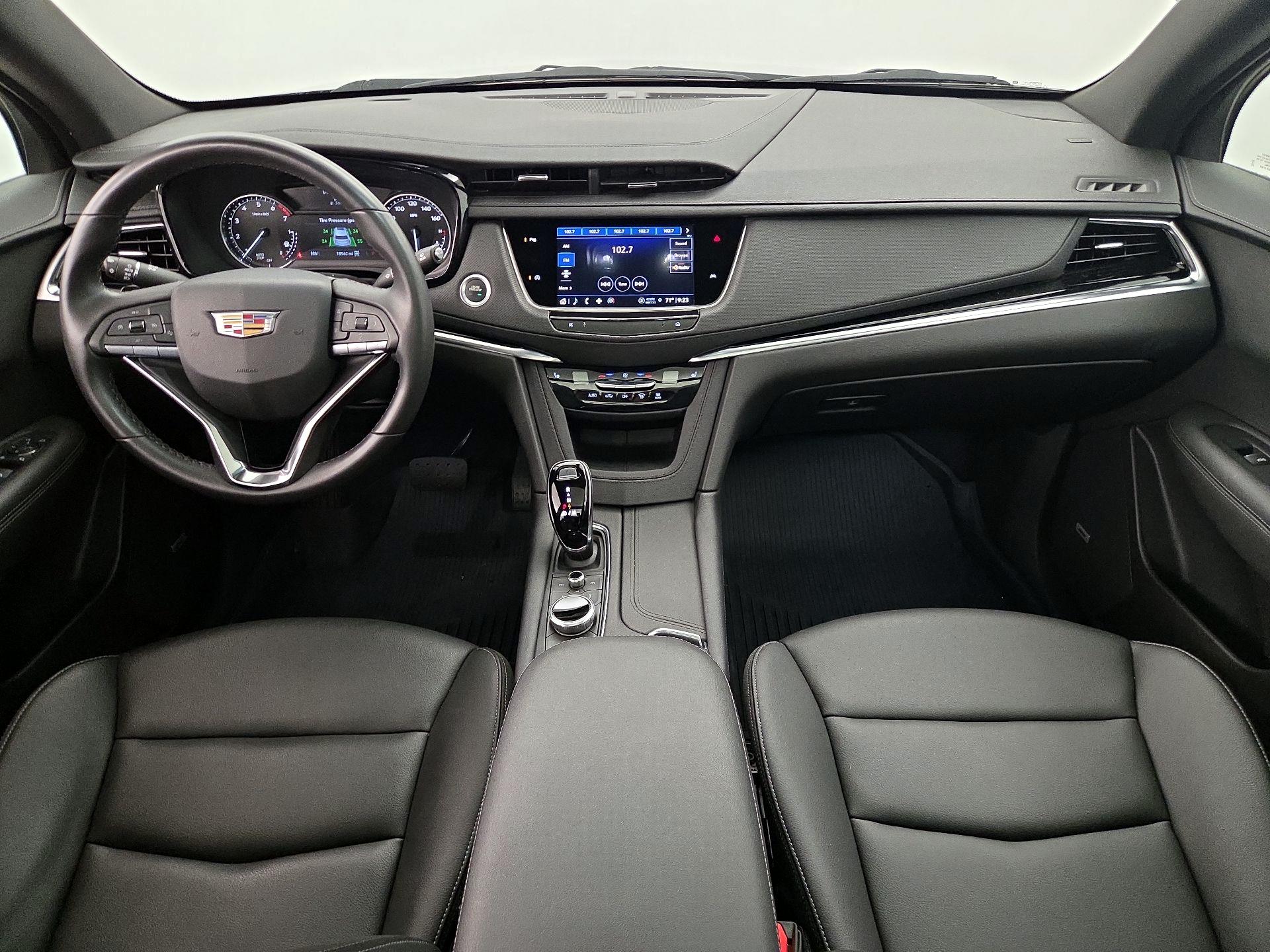 Thumbnail: 2024 Cadillac XT6 - 9