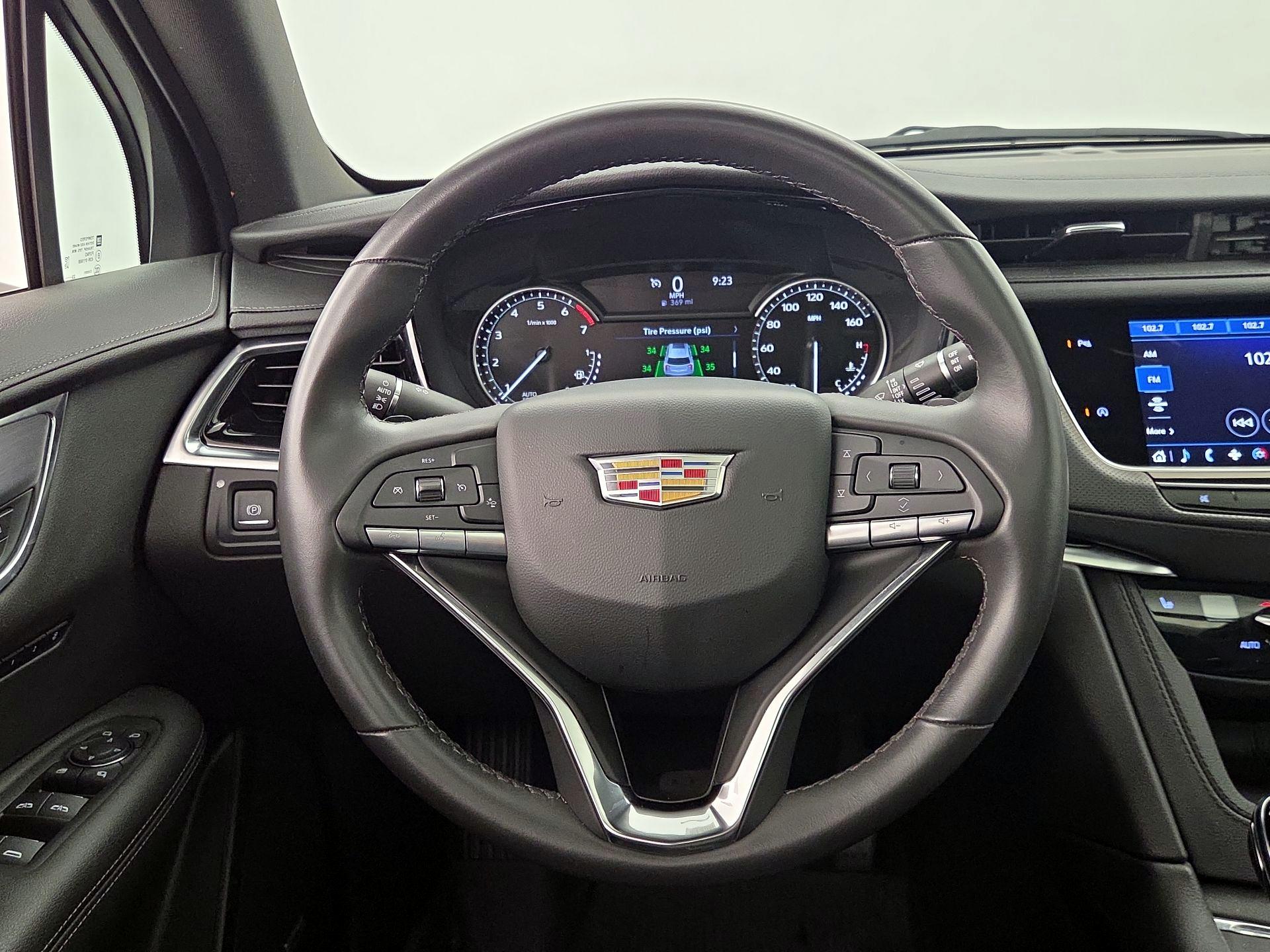 Thumbnail: 2024 Cadillac XT6 - 10