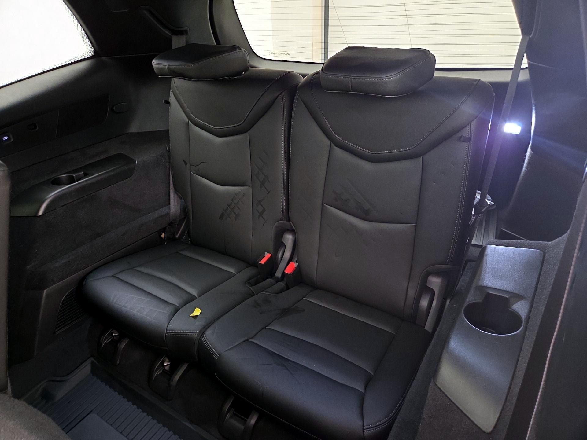 Thumbnail: 2024 Cadillac XT6 - 20