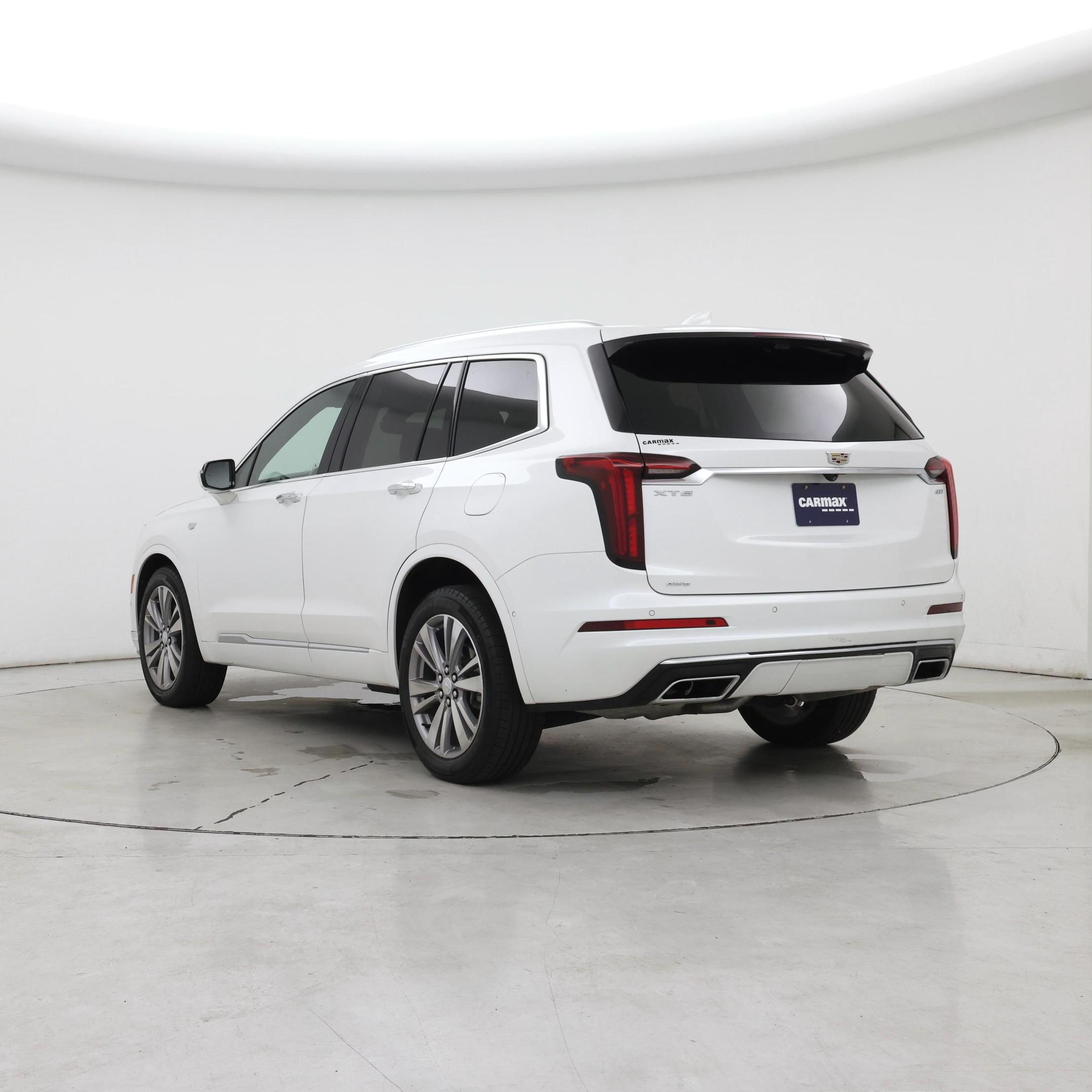 Thumbnail: 2023 Cadillac XT6 - 2