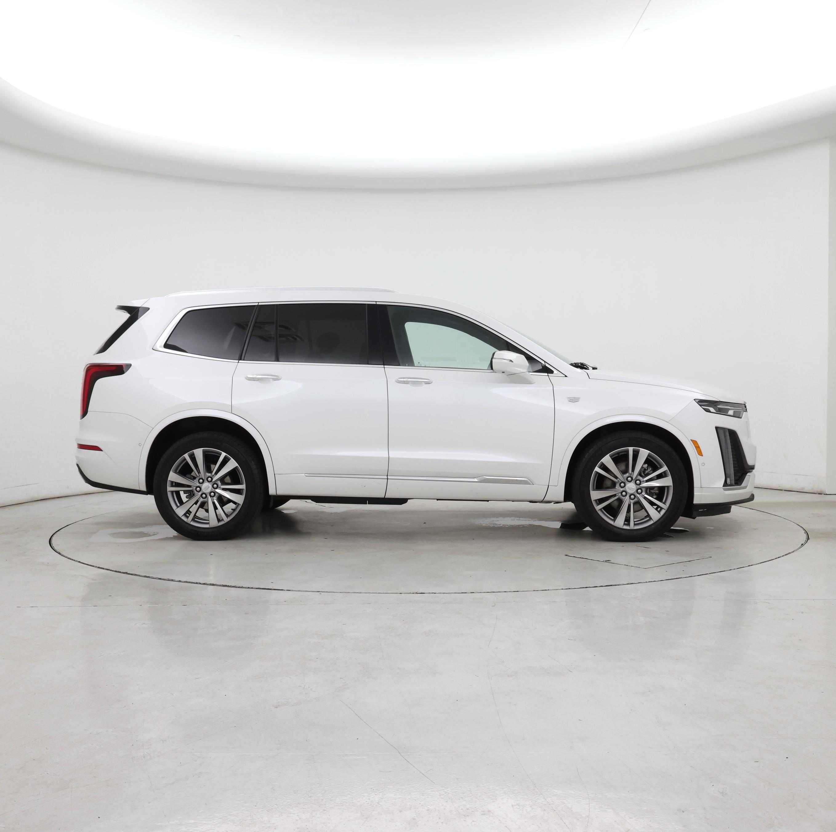 Thumbnail: 2023 Cadillac XT6 - 7