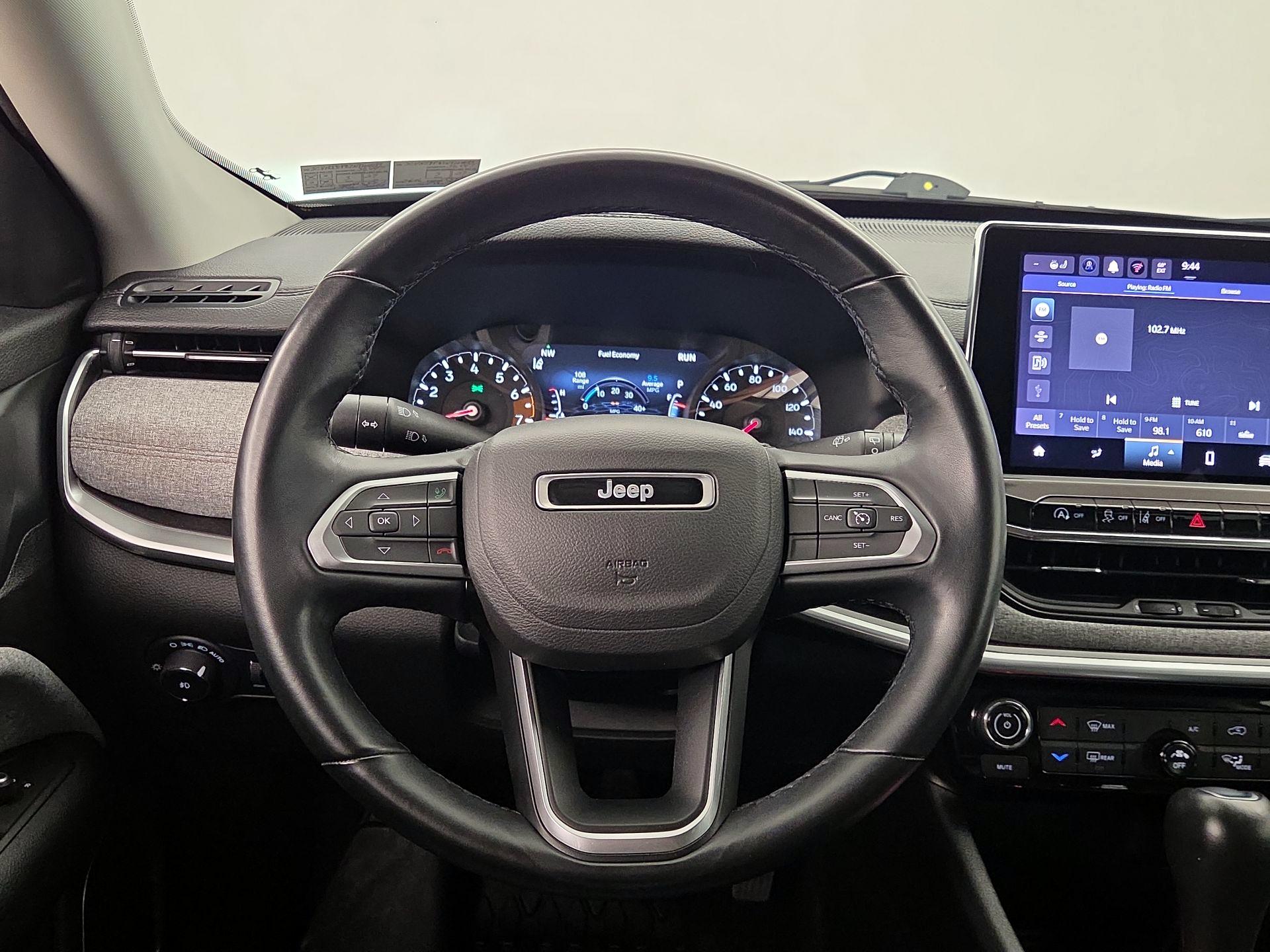 Thumbnail: 2022 Jeep Compass - 10