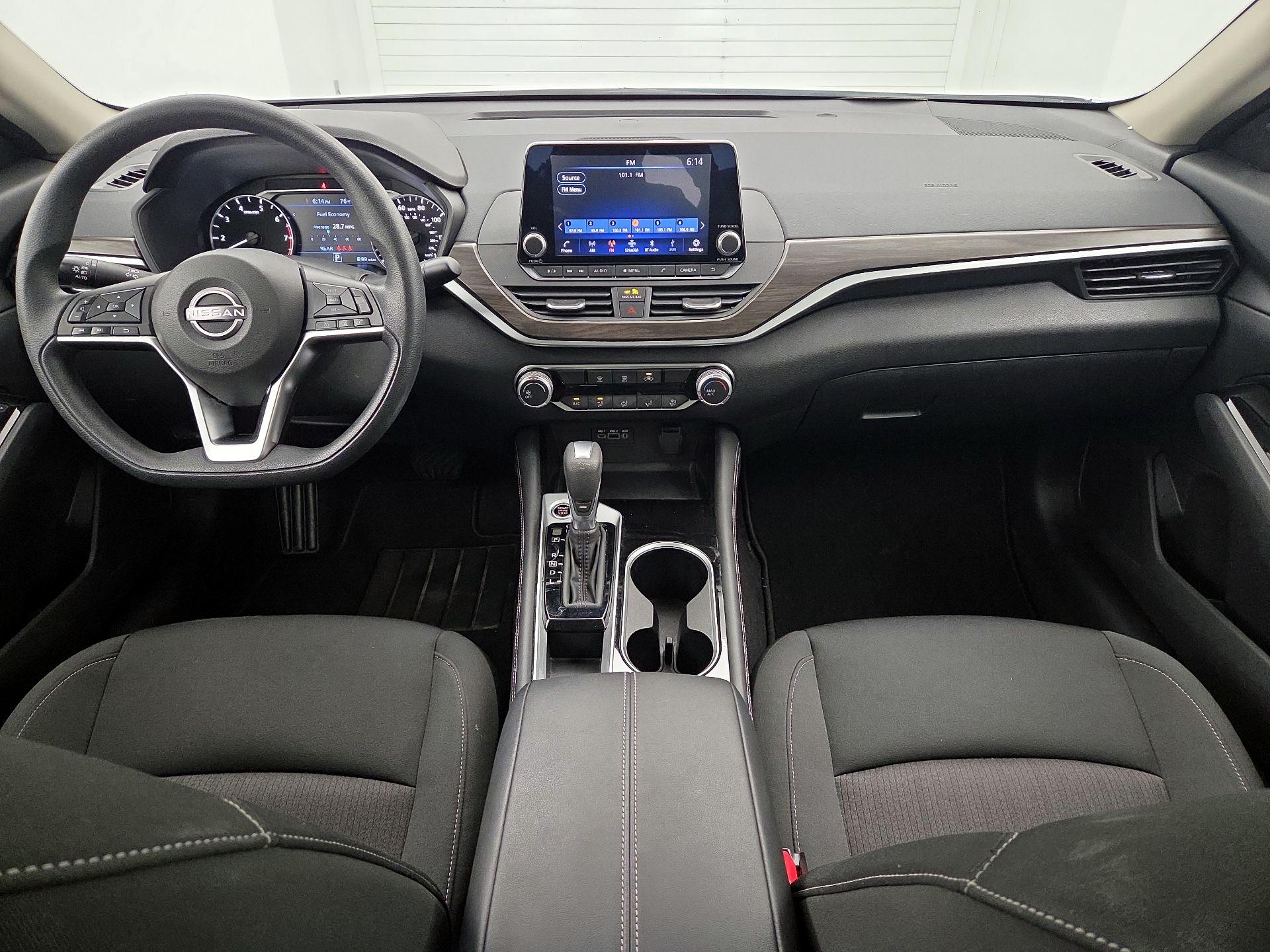 Thumbnail: 2023 Nissan Altima - 9