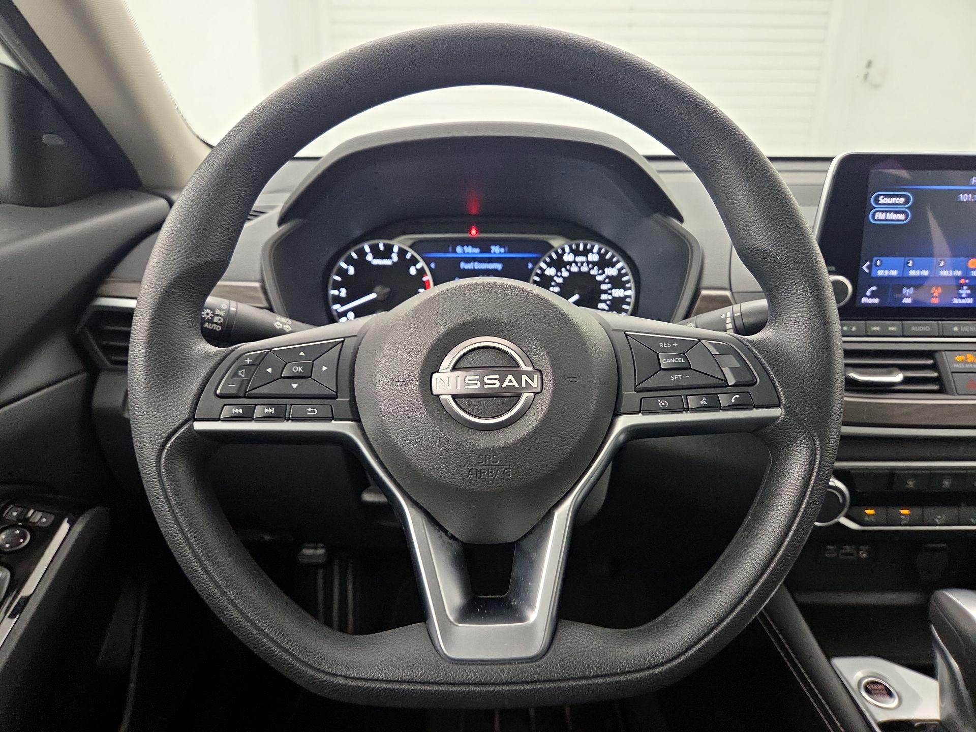 Thumbnail: 2023 Nissan Altima - 10