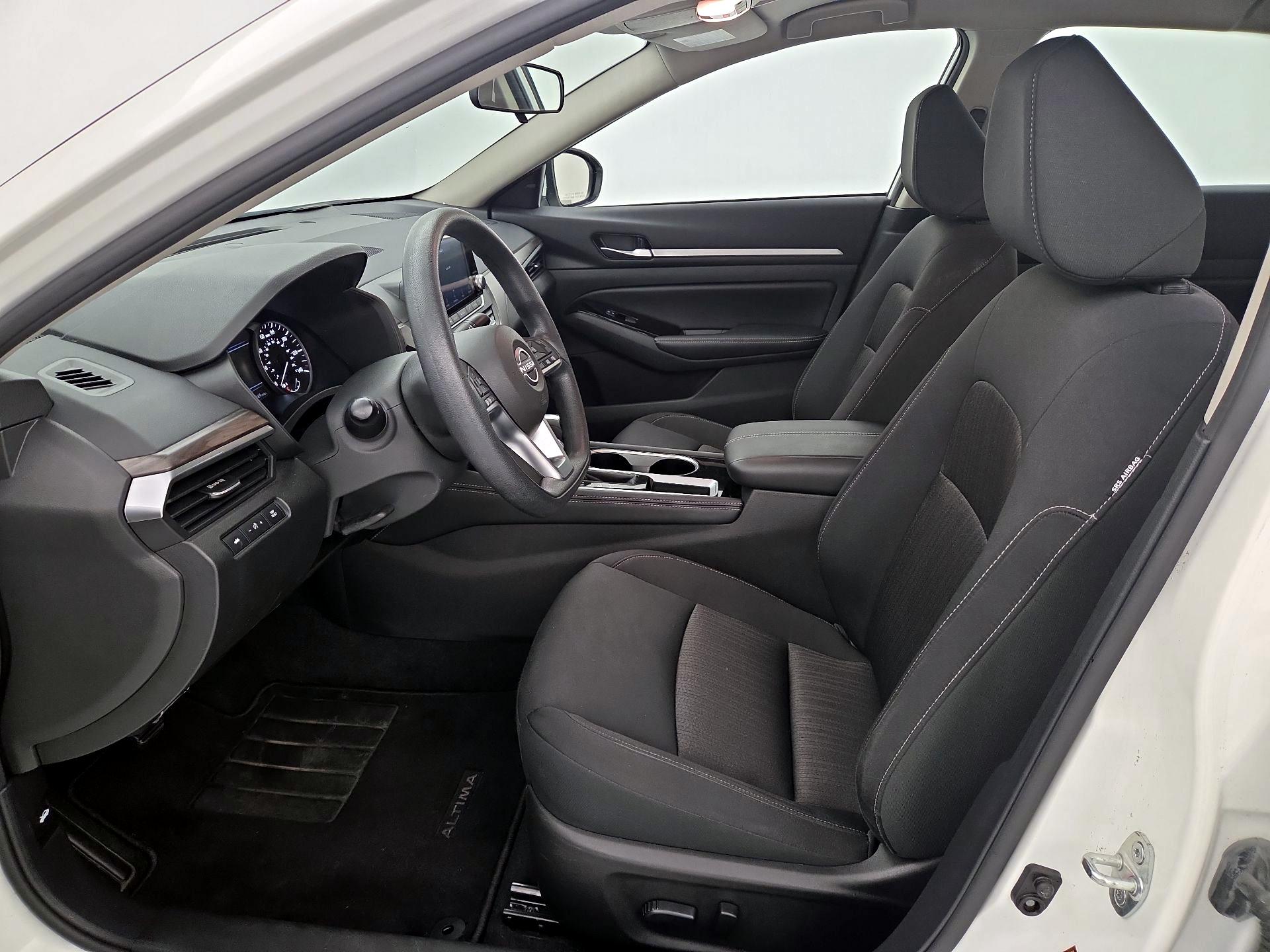 Thumbnail: 2023 Nissan Altima - 11