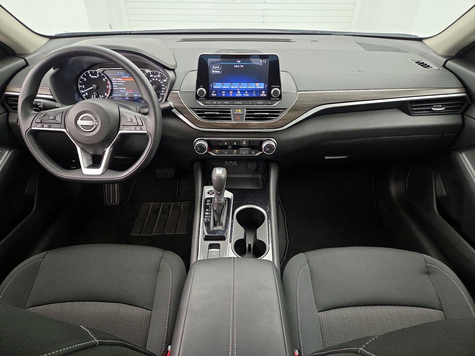 2024 Nissan Altima SV - Photo 10