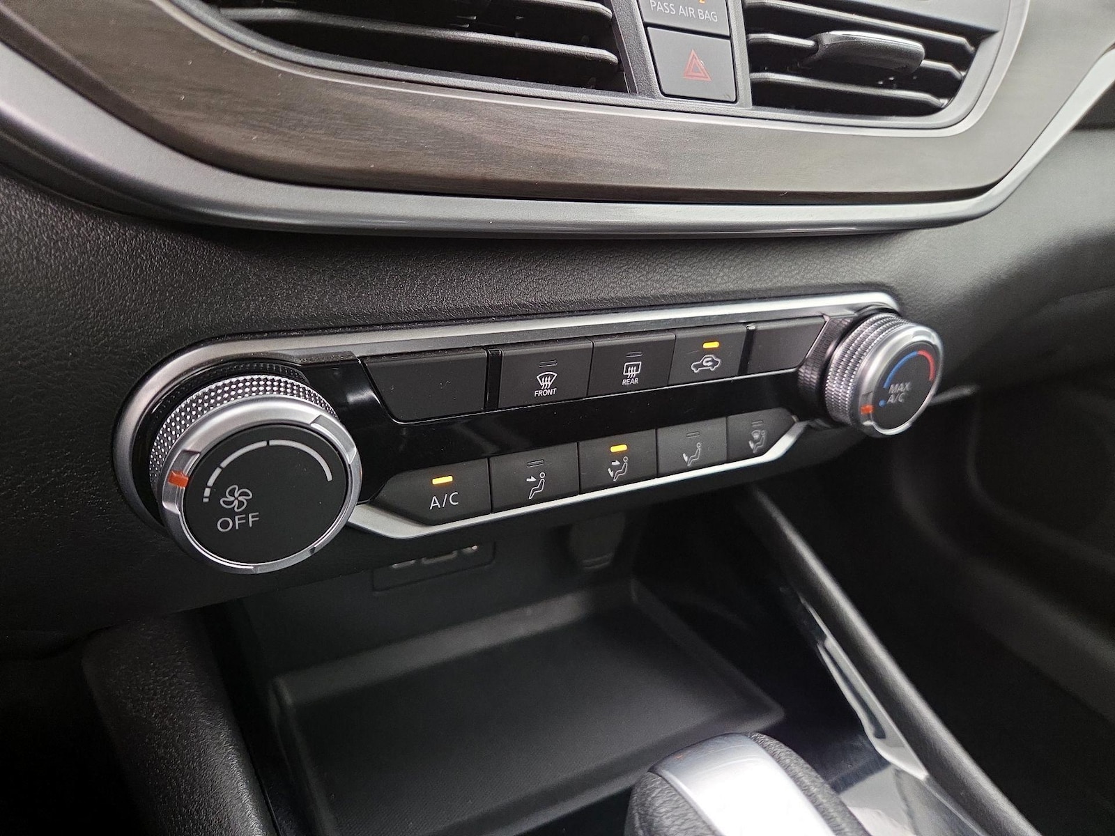 2024 Nissan Altima SV - Photo 17