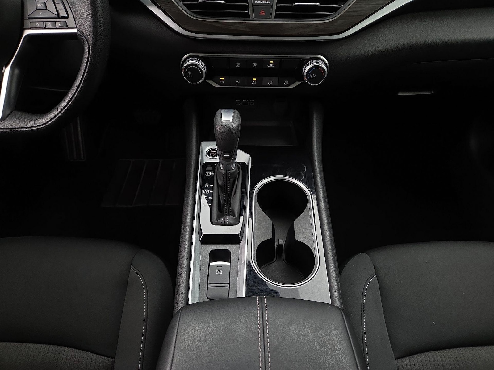 2024 Nissan Altima SV - Photo 18