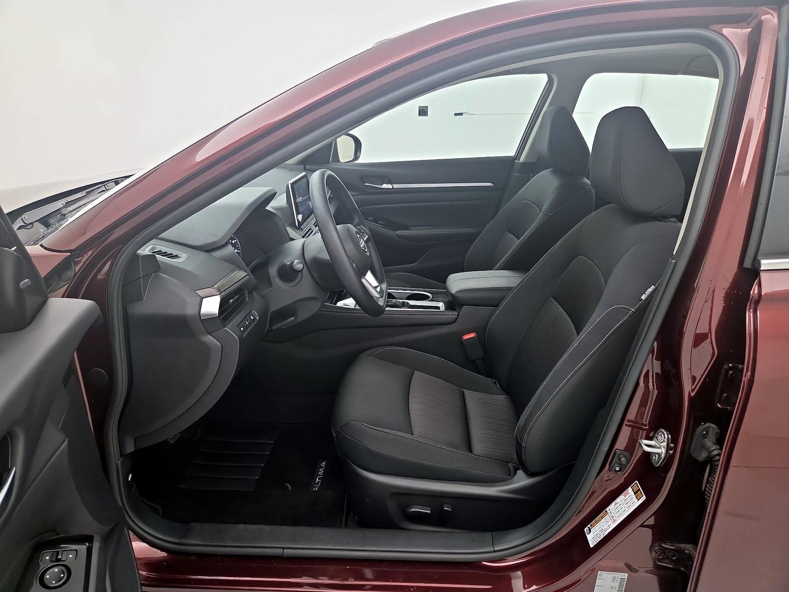 2023 Nissan Altima SV - Photo 12