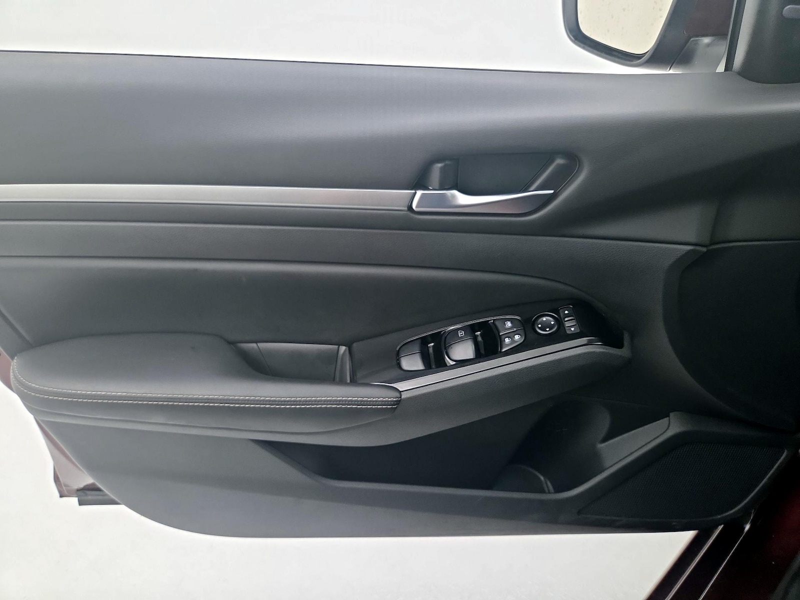2023 Nissan Altima SV - Photo 13