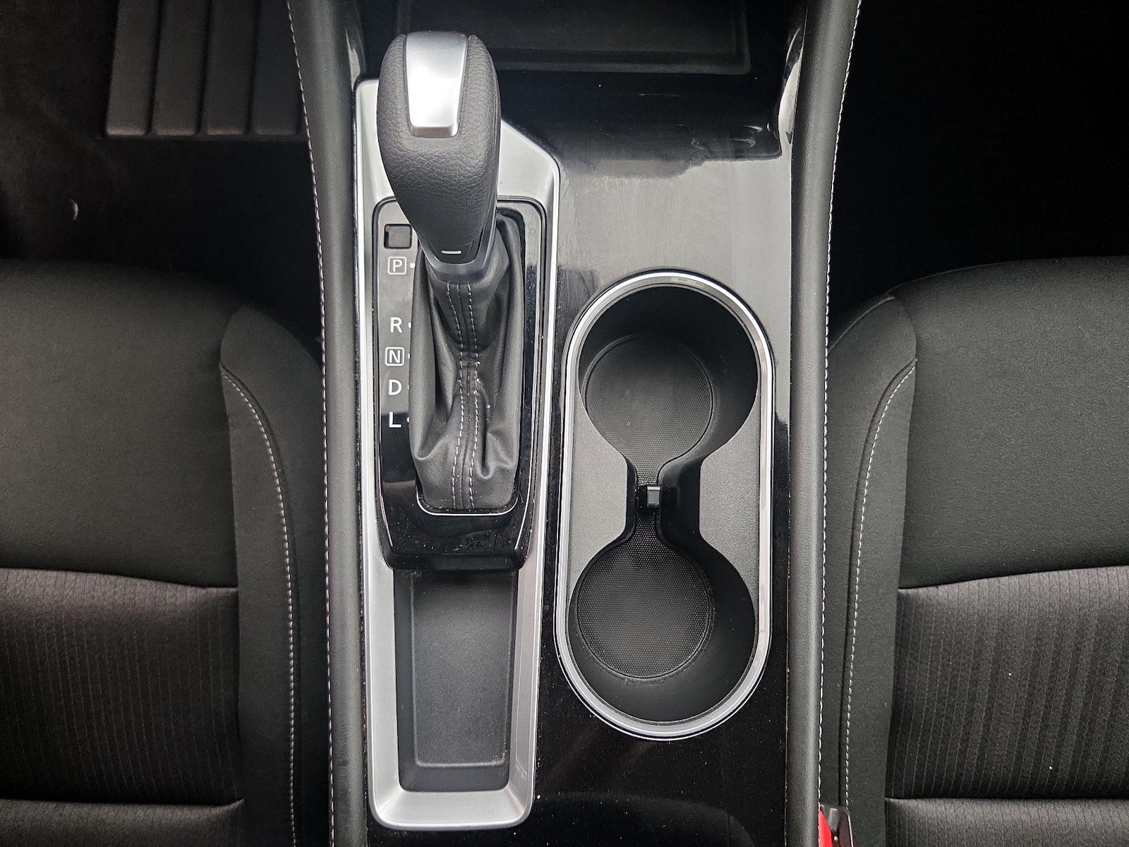2023 Nissan Altima SV - Photo 18