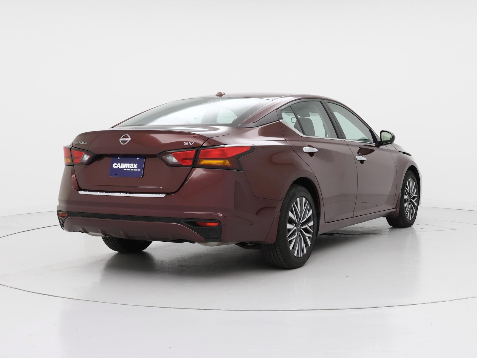 2023 Nissan Altima SV - Photo 9