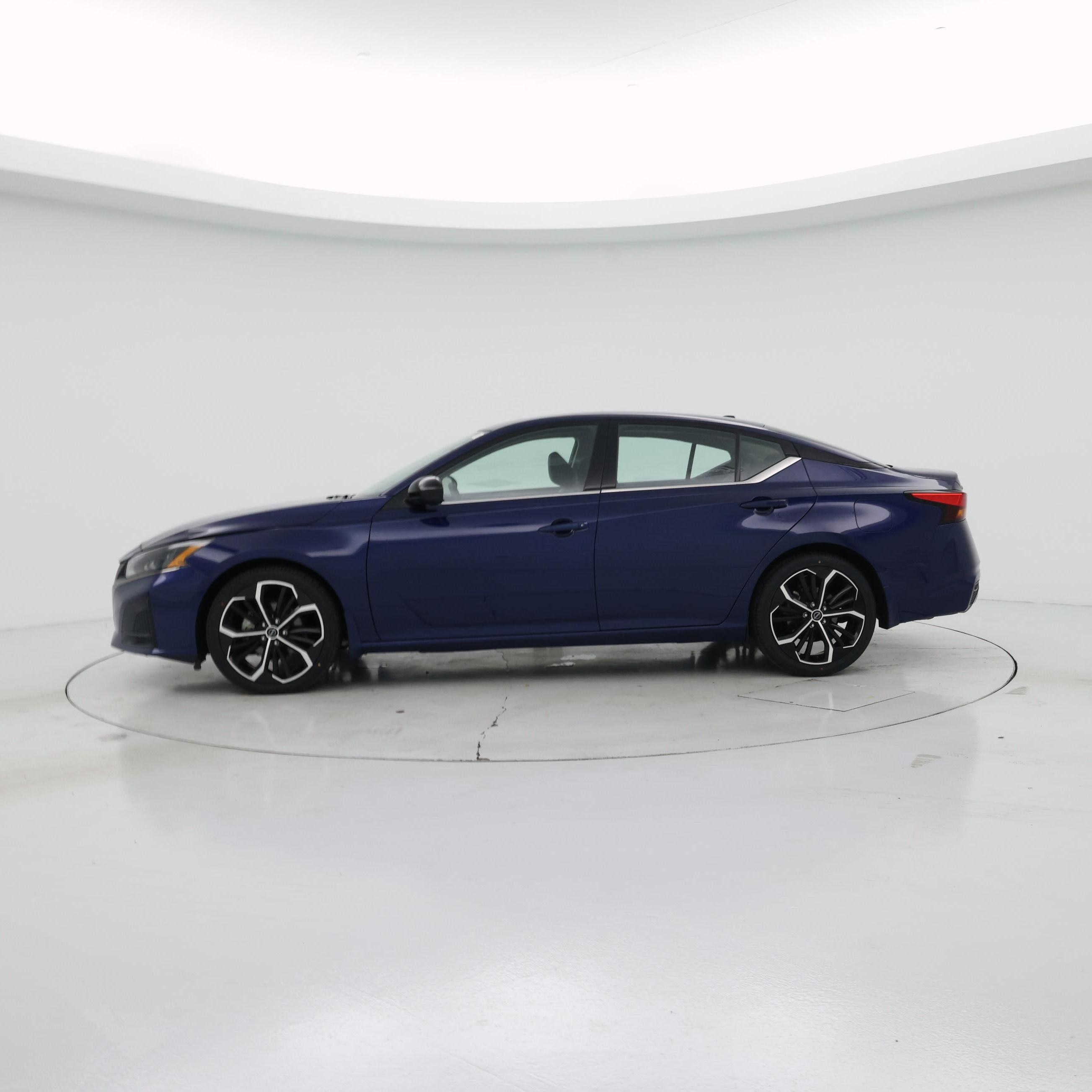 Thumbnail: 2024 Nissan Altima - 3