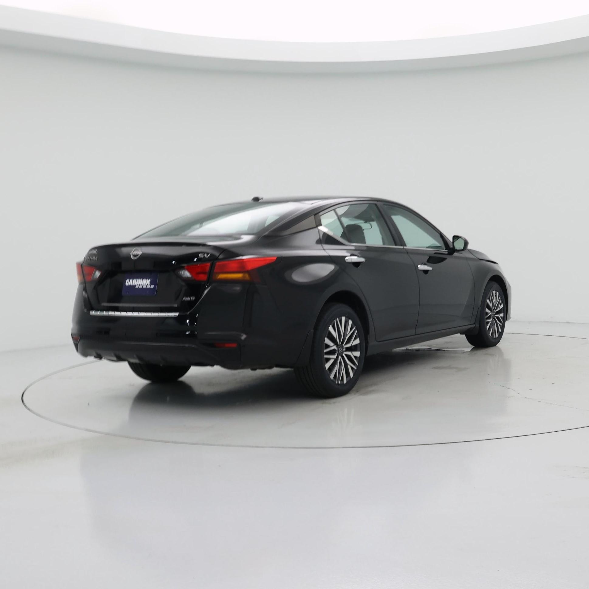 Thumbnail: 2023 Nissan Altima - 8