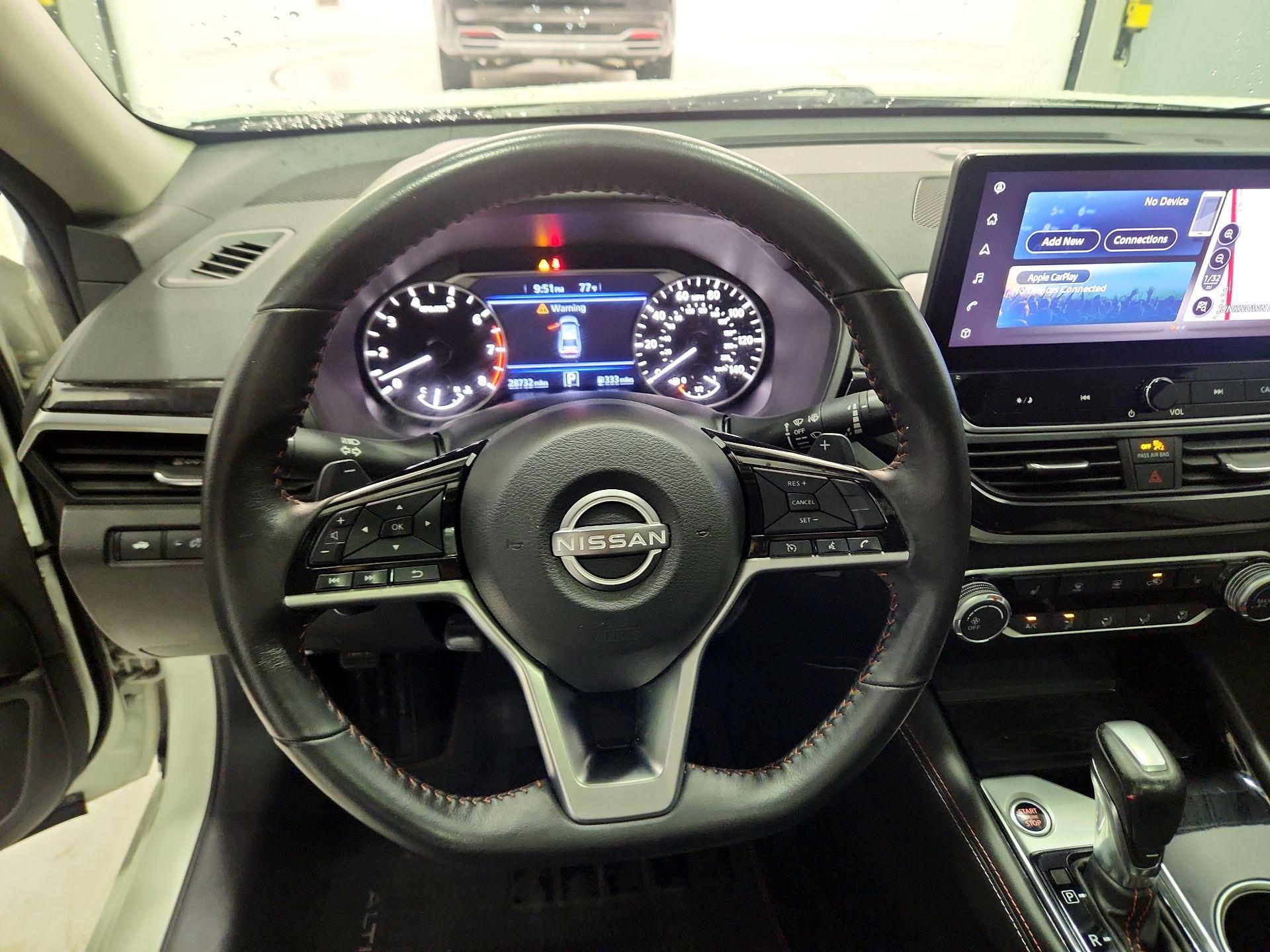 Thumbnail: 2023 Nissan Altima - 10