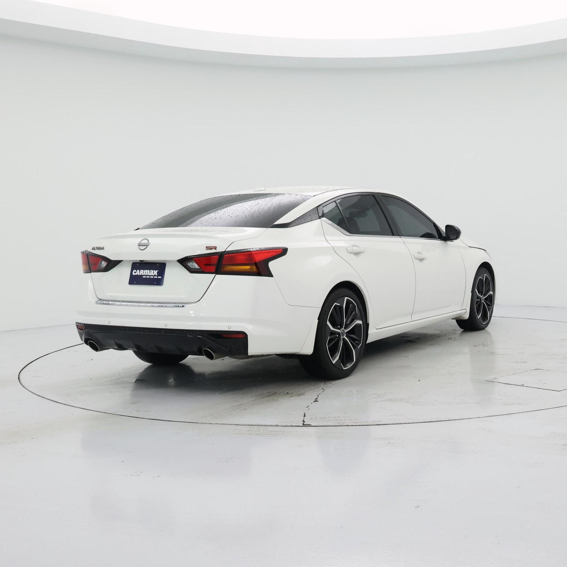 Thumbnail: 2023 Nissan Altima - 8