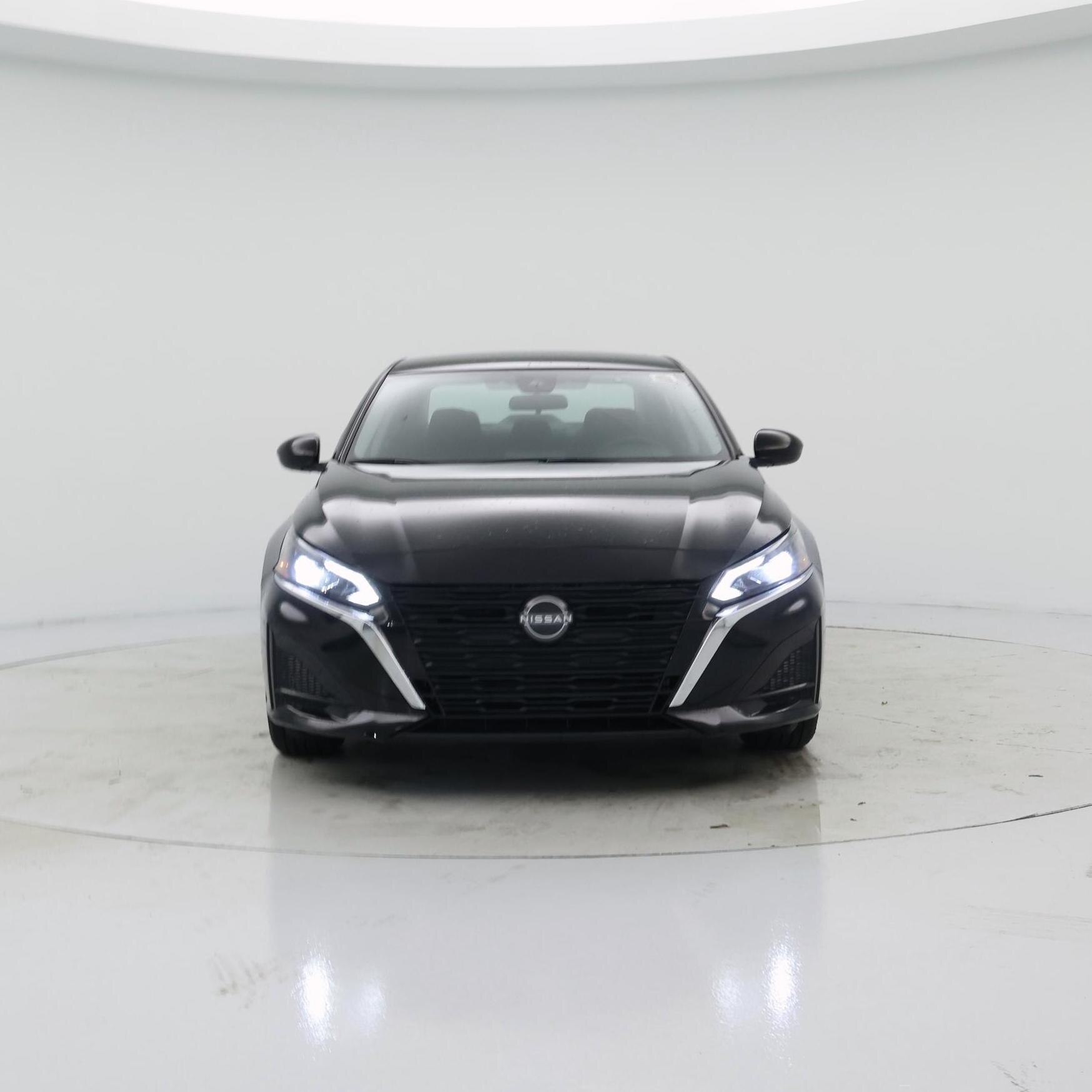 Thumbnail: 2023 Nissan Altima - 5