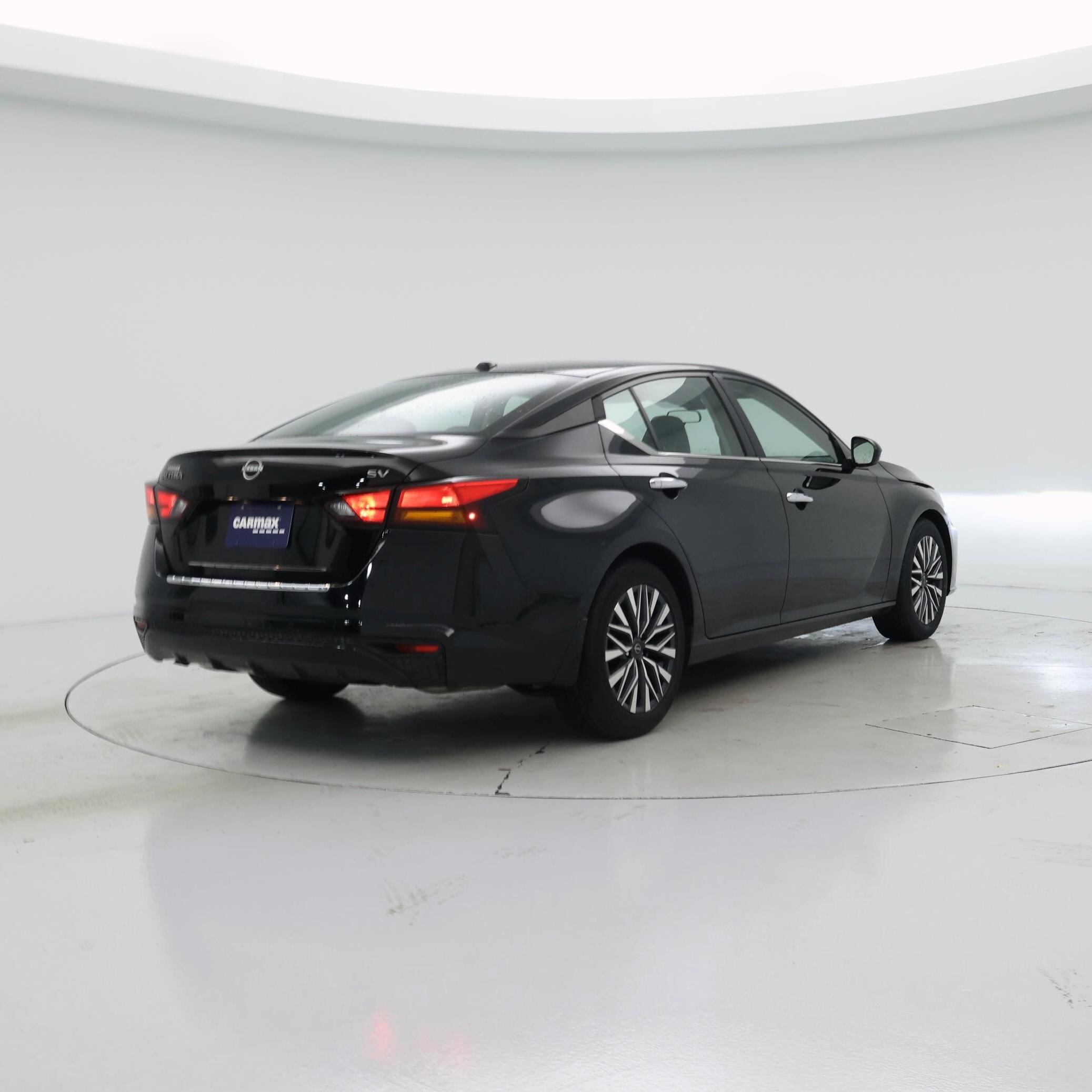 Thumbnail: 2023 Nissan Altima - 8