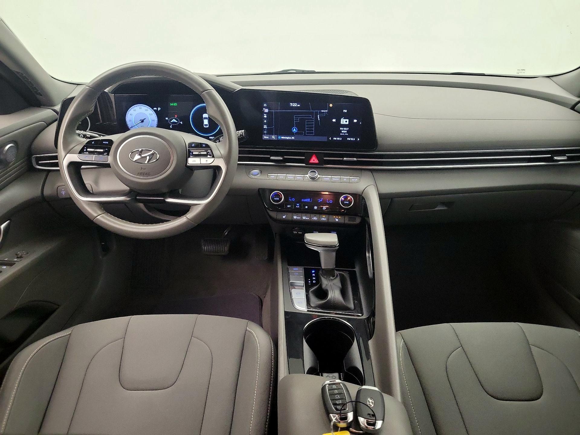 Thumbnail: 2023 Hyundai Elantra - 9