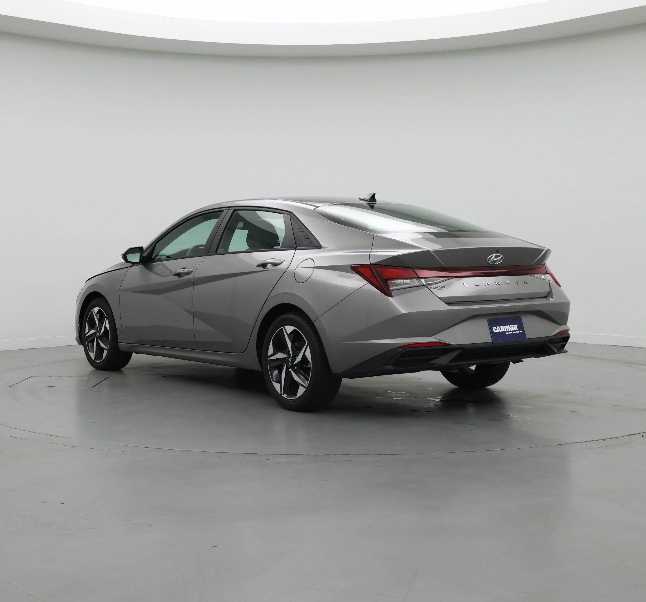 Thumbnail: 2023 Hyundai Elantra - 2