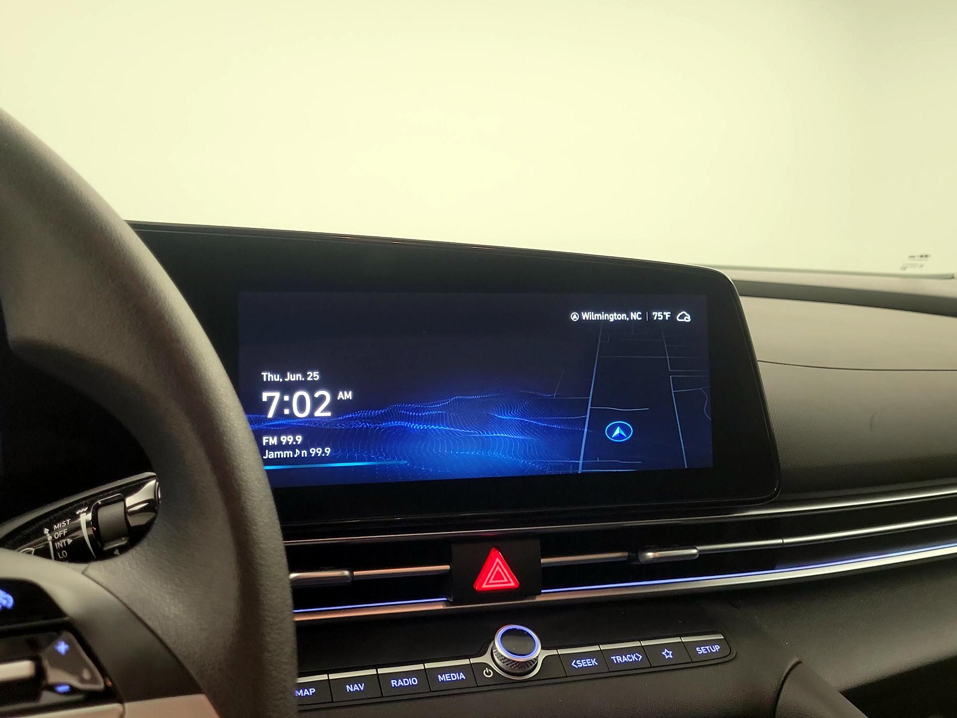 Thumbnail: 2024 Hyundai Elantra - 14