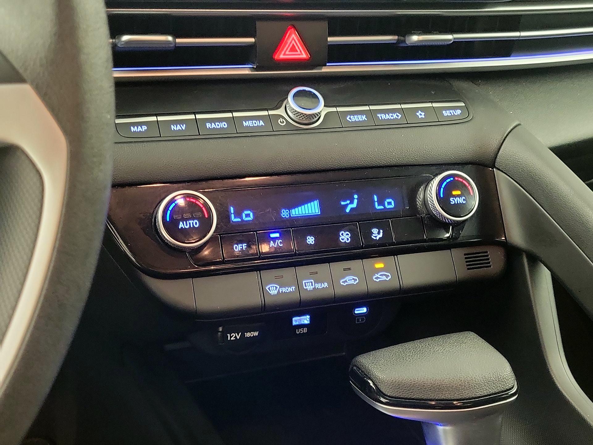 Thumbnail: 2024 Hyundai Elantra - 15