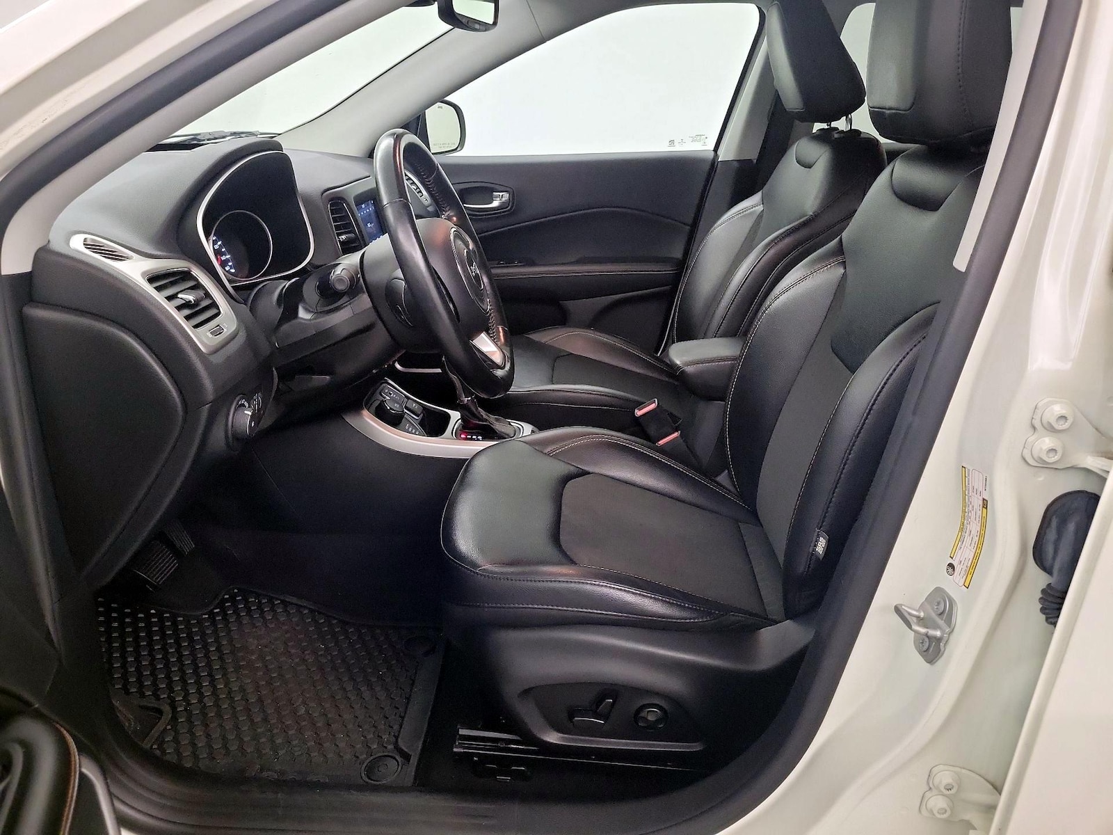 2021 Jeep Compass Latitude - Photo 12