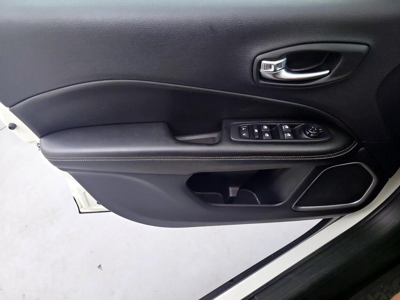2021 Jeep Compass Latitude - Photo 13