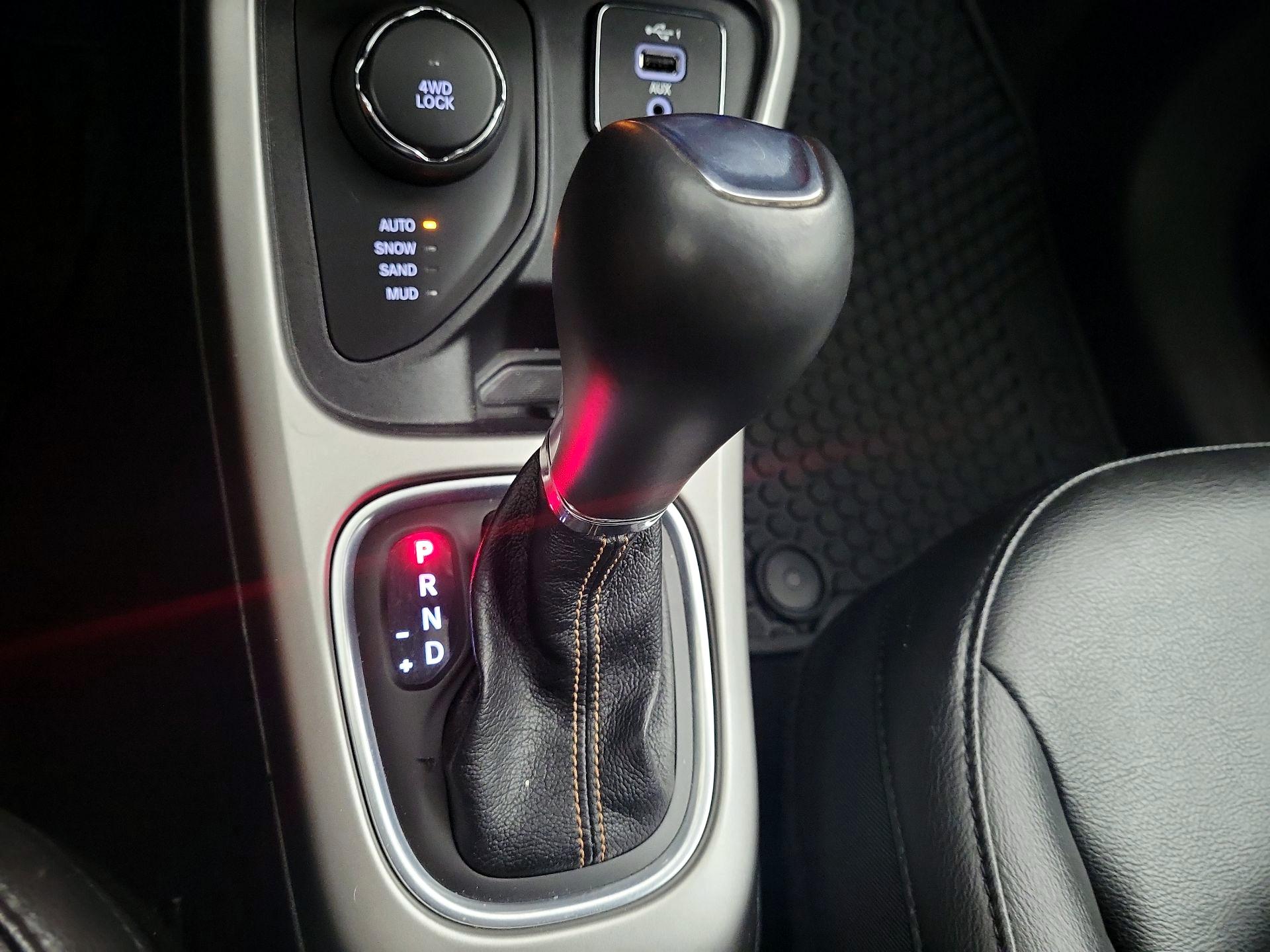 Thumbnail: 2021 Jeep Compass - 17