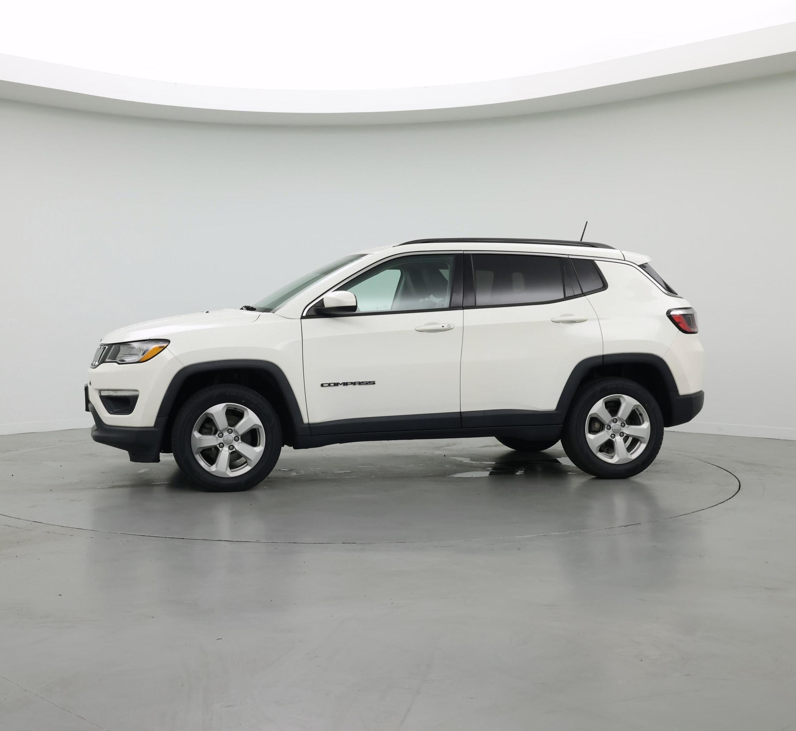 Thumbnail: 2021 Jeep Compass - 3