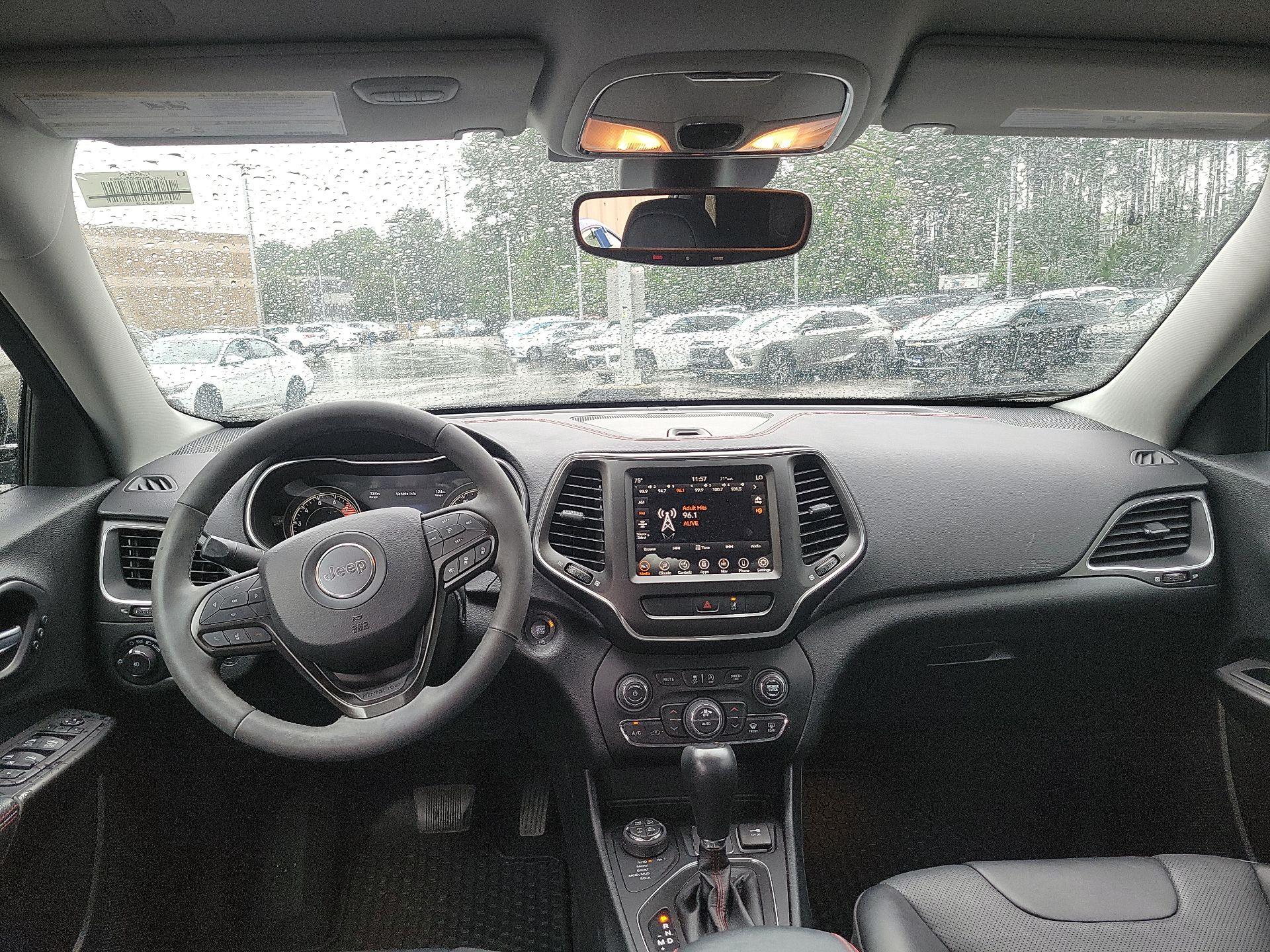 Thumbnail: 2022 Jeep Cherokee - 8