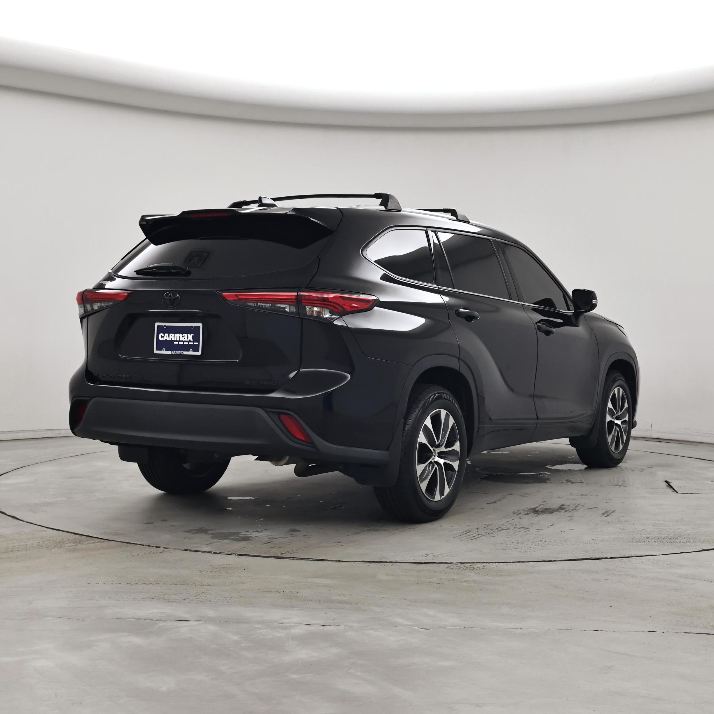 Thumbnail: 2022 Toyota Highlander - 8