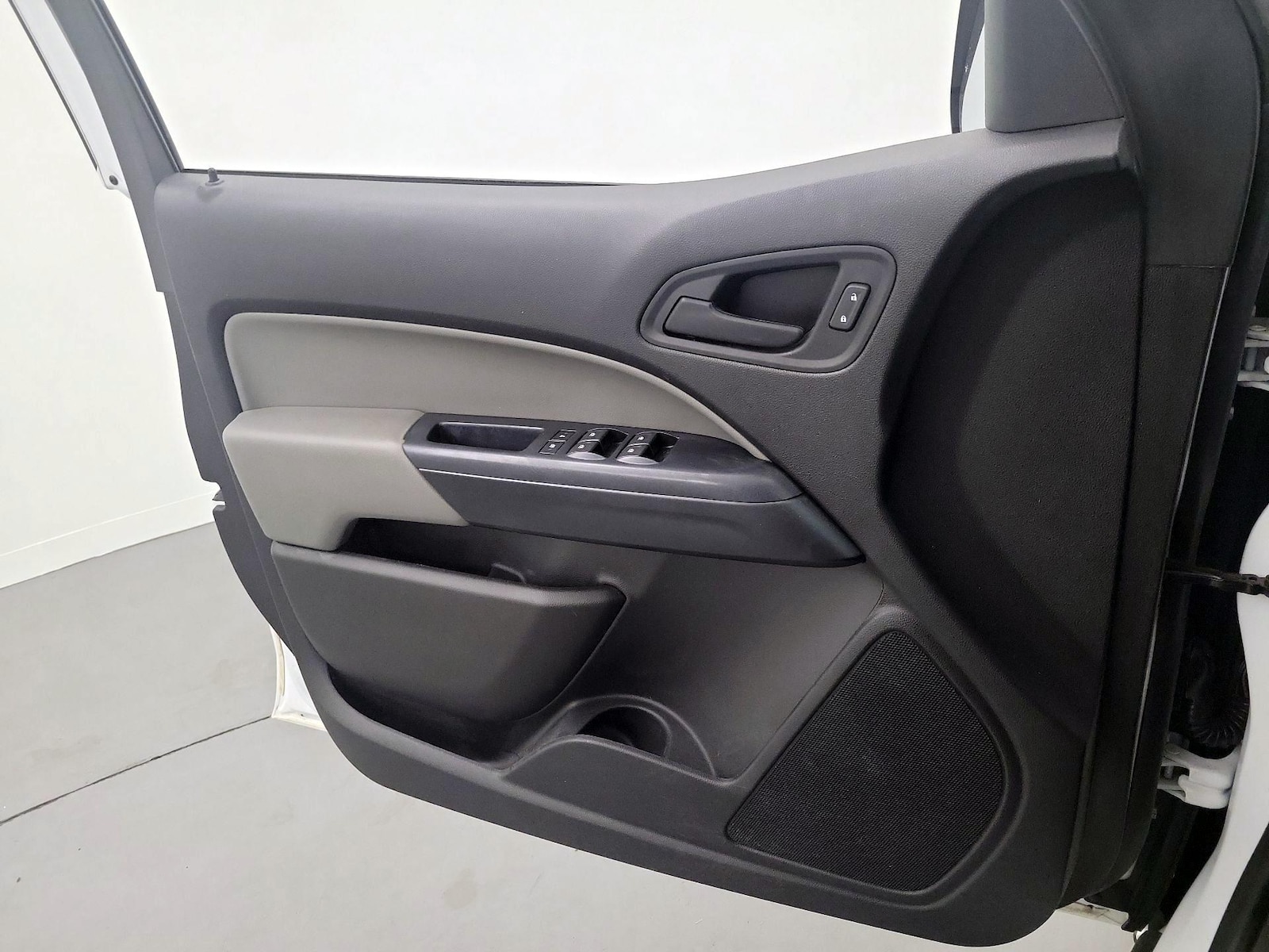 2021 Chevrolet Colorado Work Truck - Photo 13