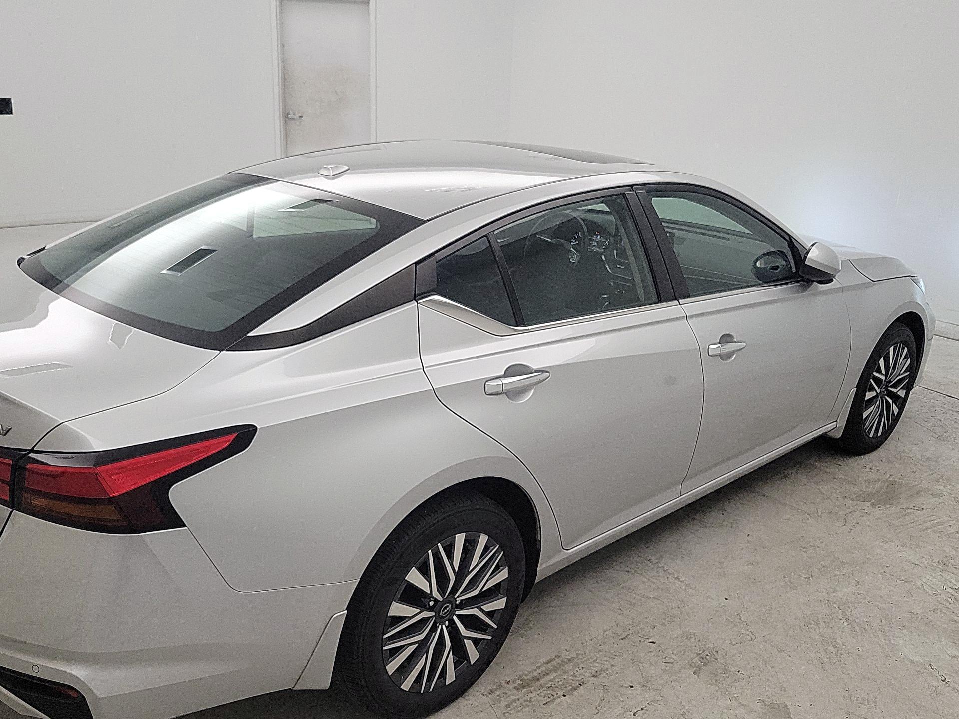 Thumbnail: 2024 Nissan Altima - 5