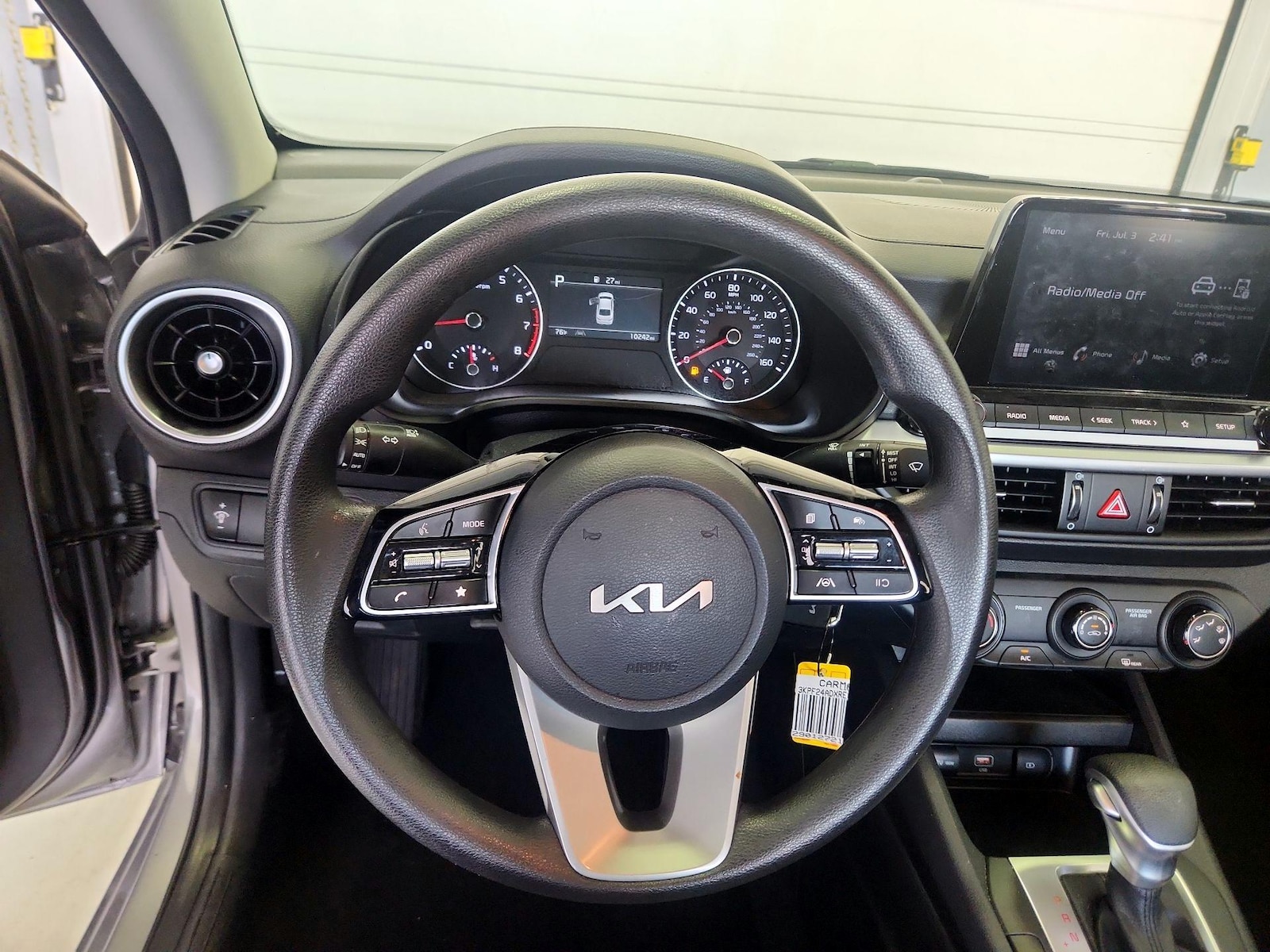 2024 Kia Forte LXS - Photo 11