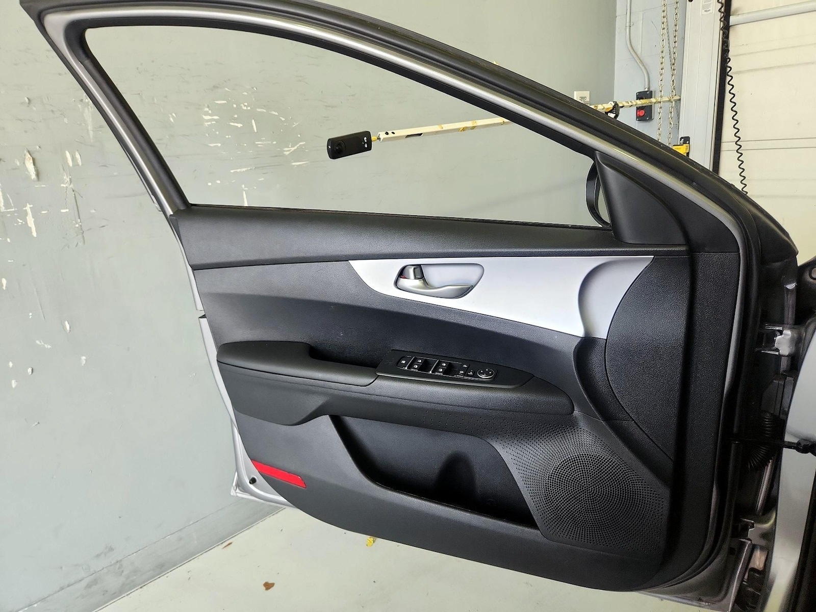 2024 Kia Forte LXS - Photo 13