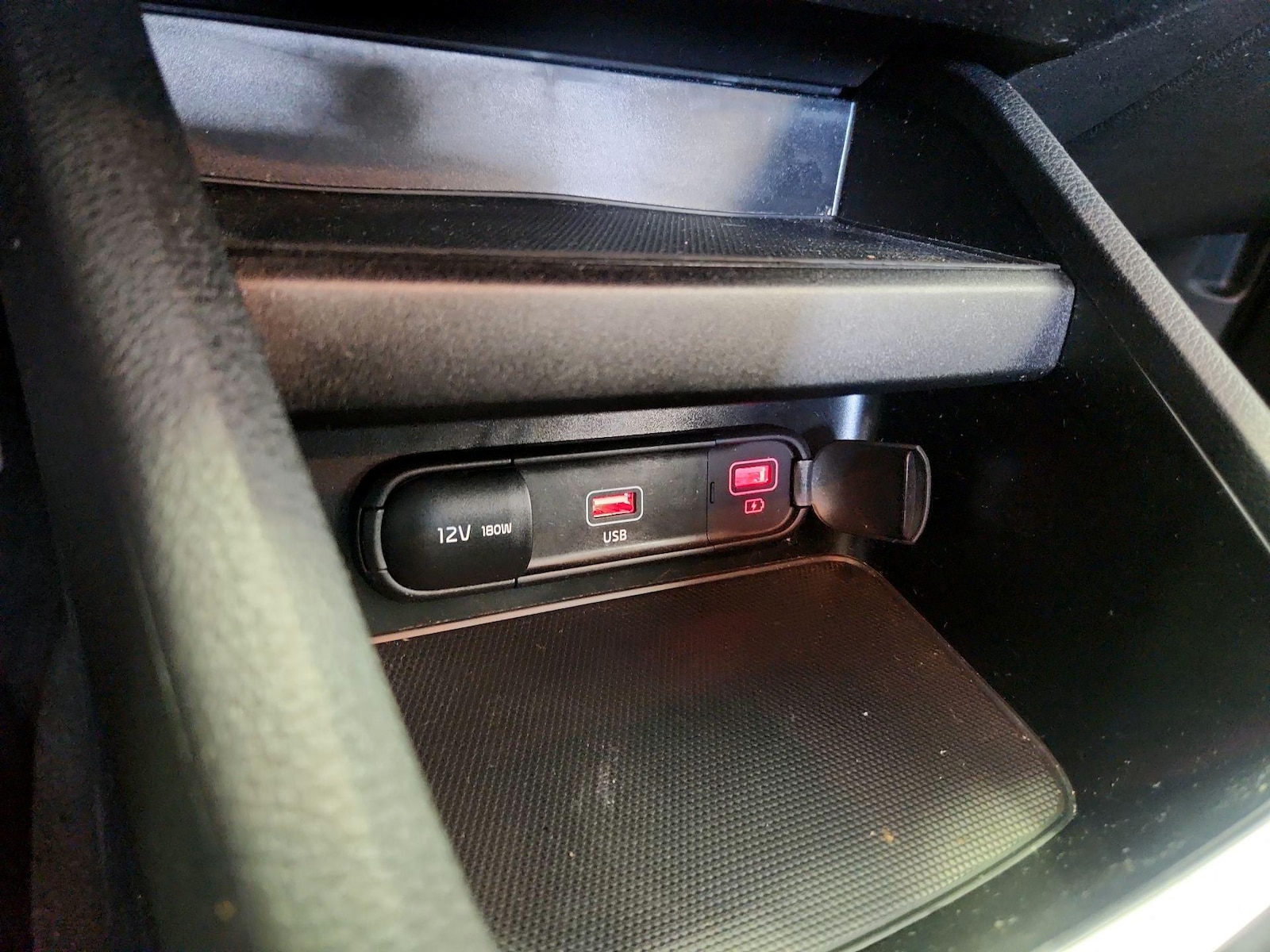 2024 Kia Forte LXS - Photo 19