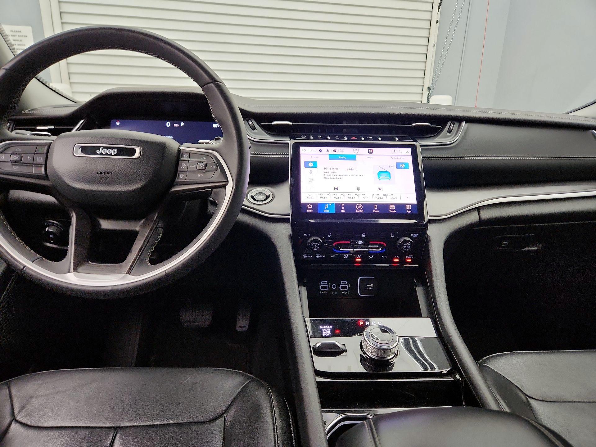 Thumbnail: 2023 Jeep Grand Cherokee L - 9
