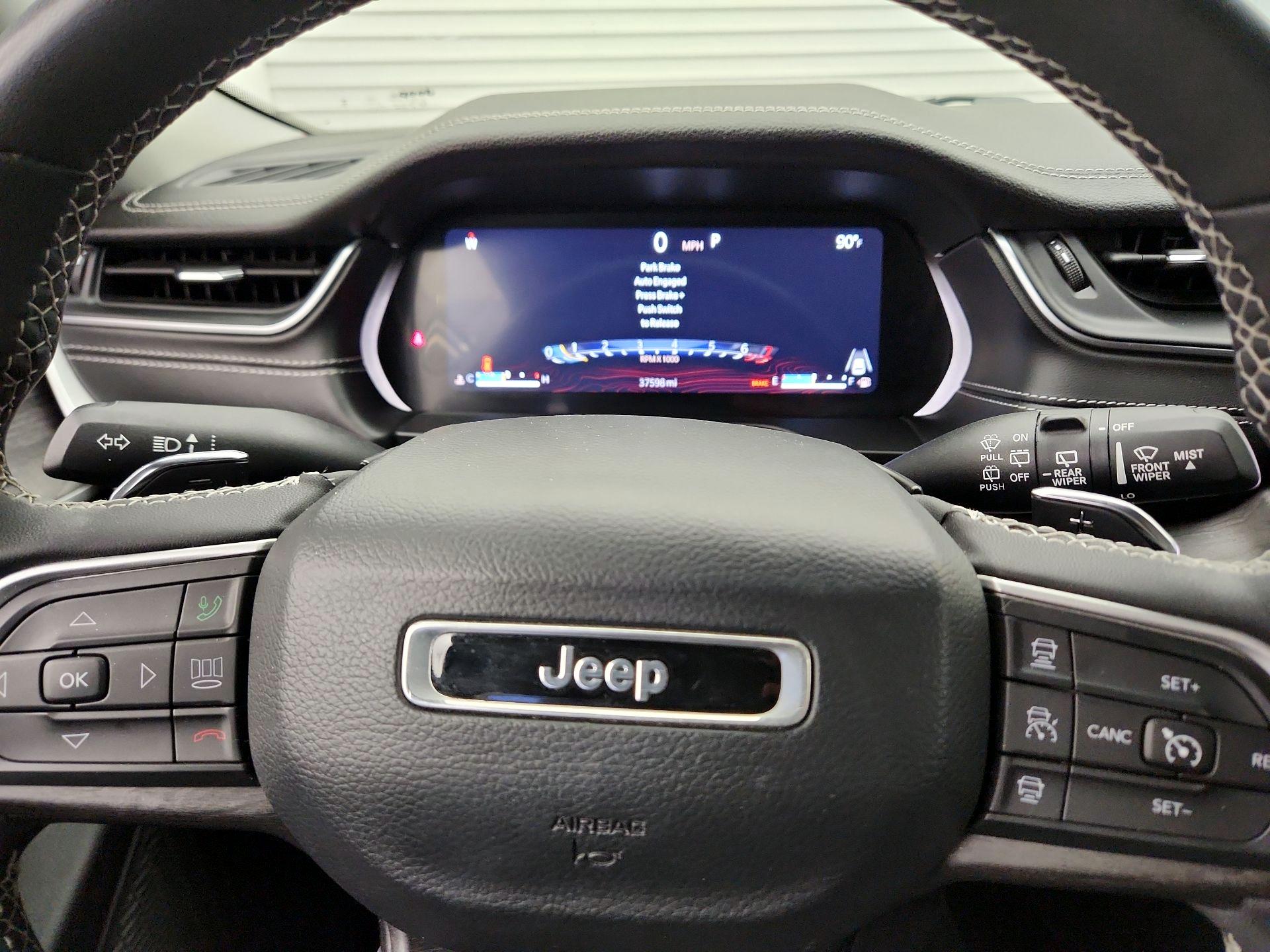Thumbnail: 2023 Jeep Grand Cherokee L - 10