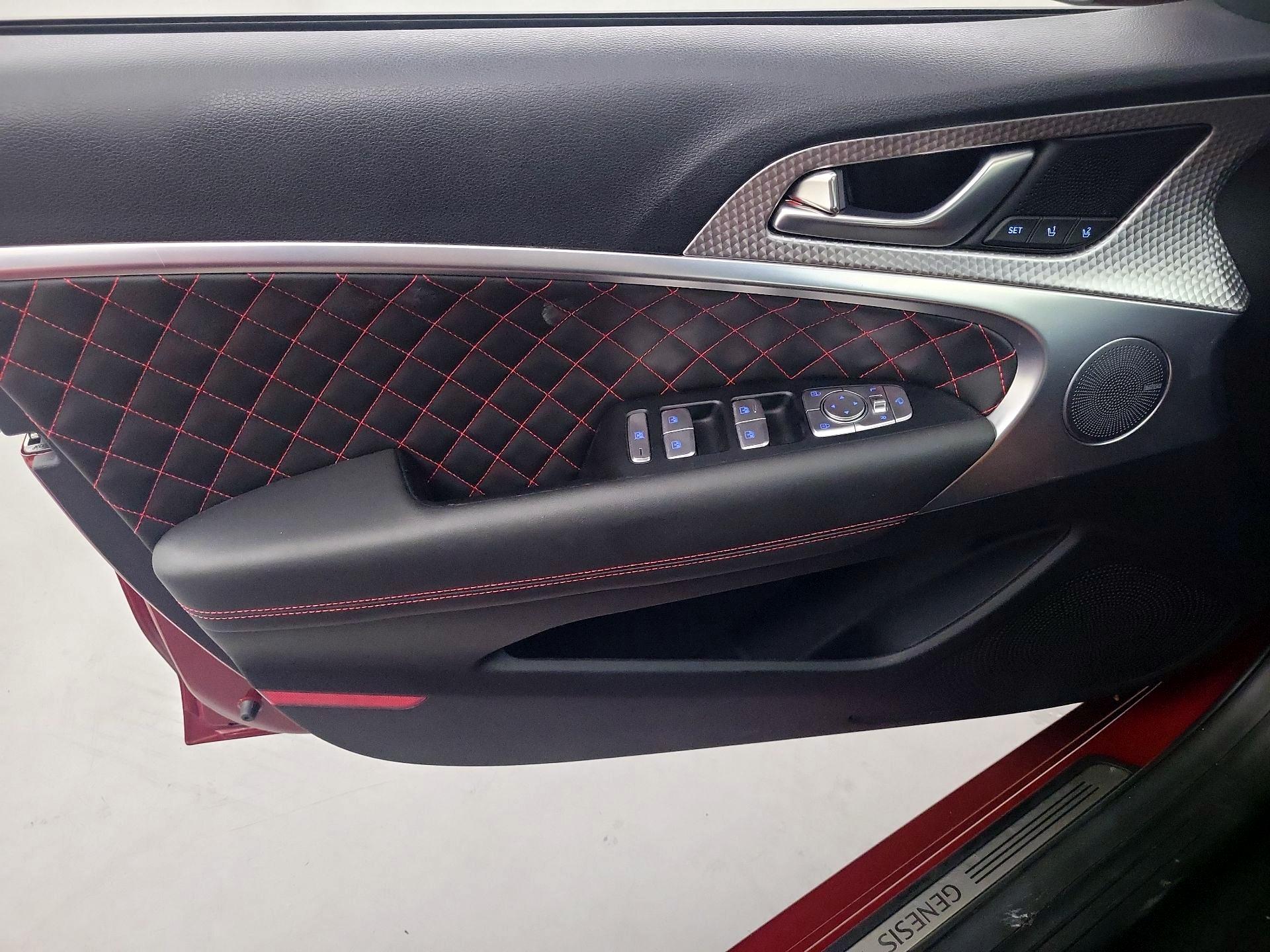Thumbnail: 2023 Genesis G70 - 12