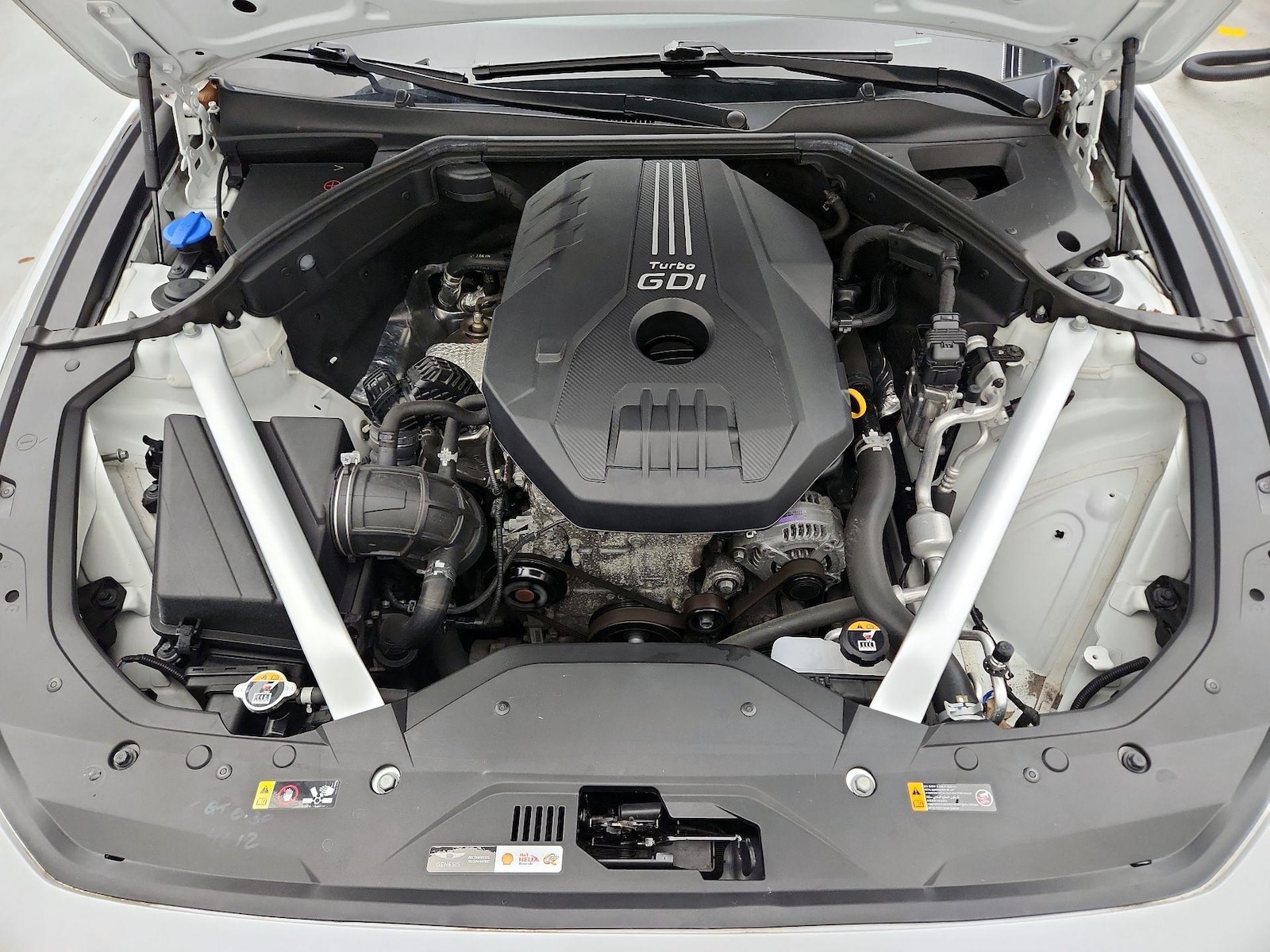 2023 GENESIS G70 Standard - Photo 23