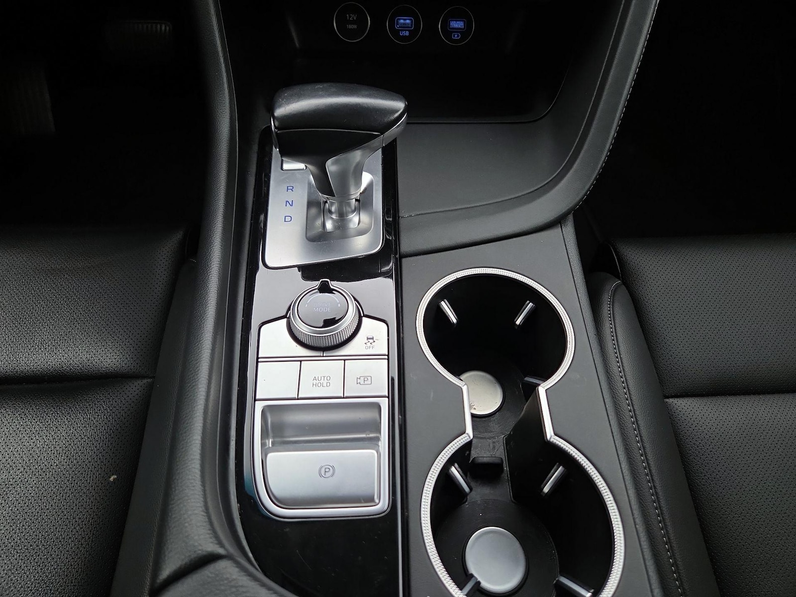 2022 GENESIS G70 Standard - Photo 19